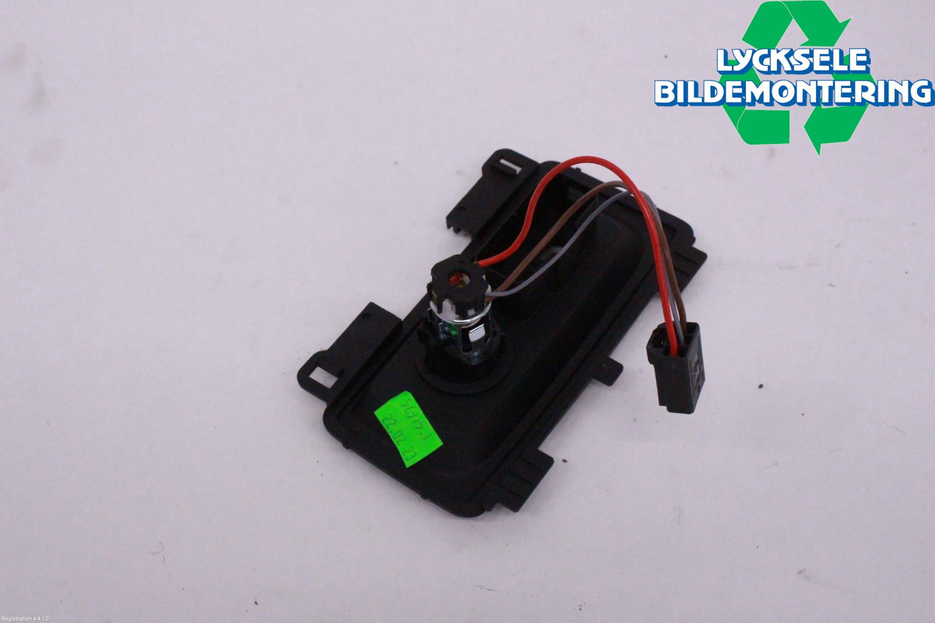 Audi A4/S4 B9 20- Cigtändare