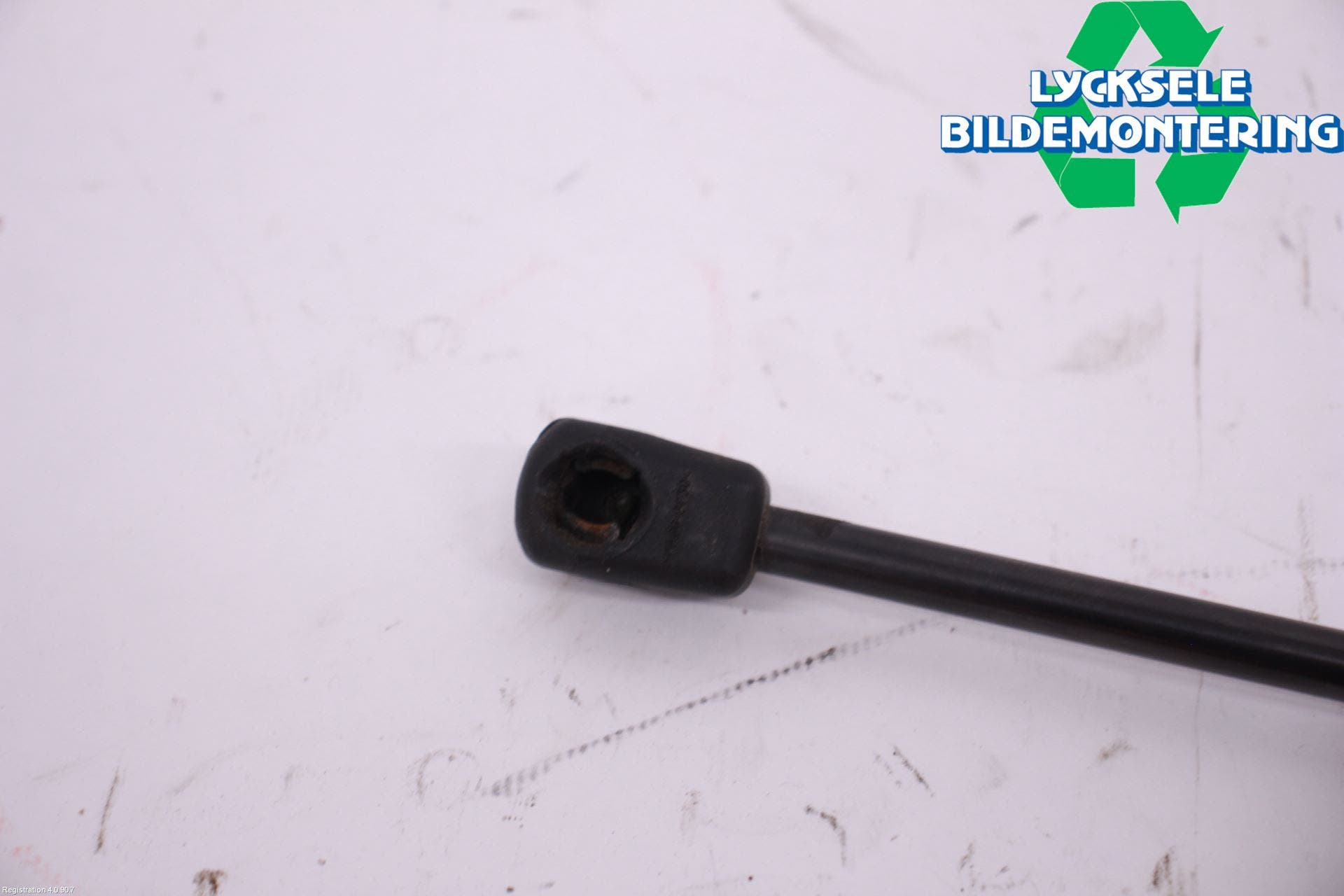 Audi A4 ALLROAD 17- Gasfjäder Baklucka