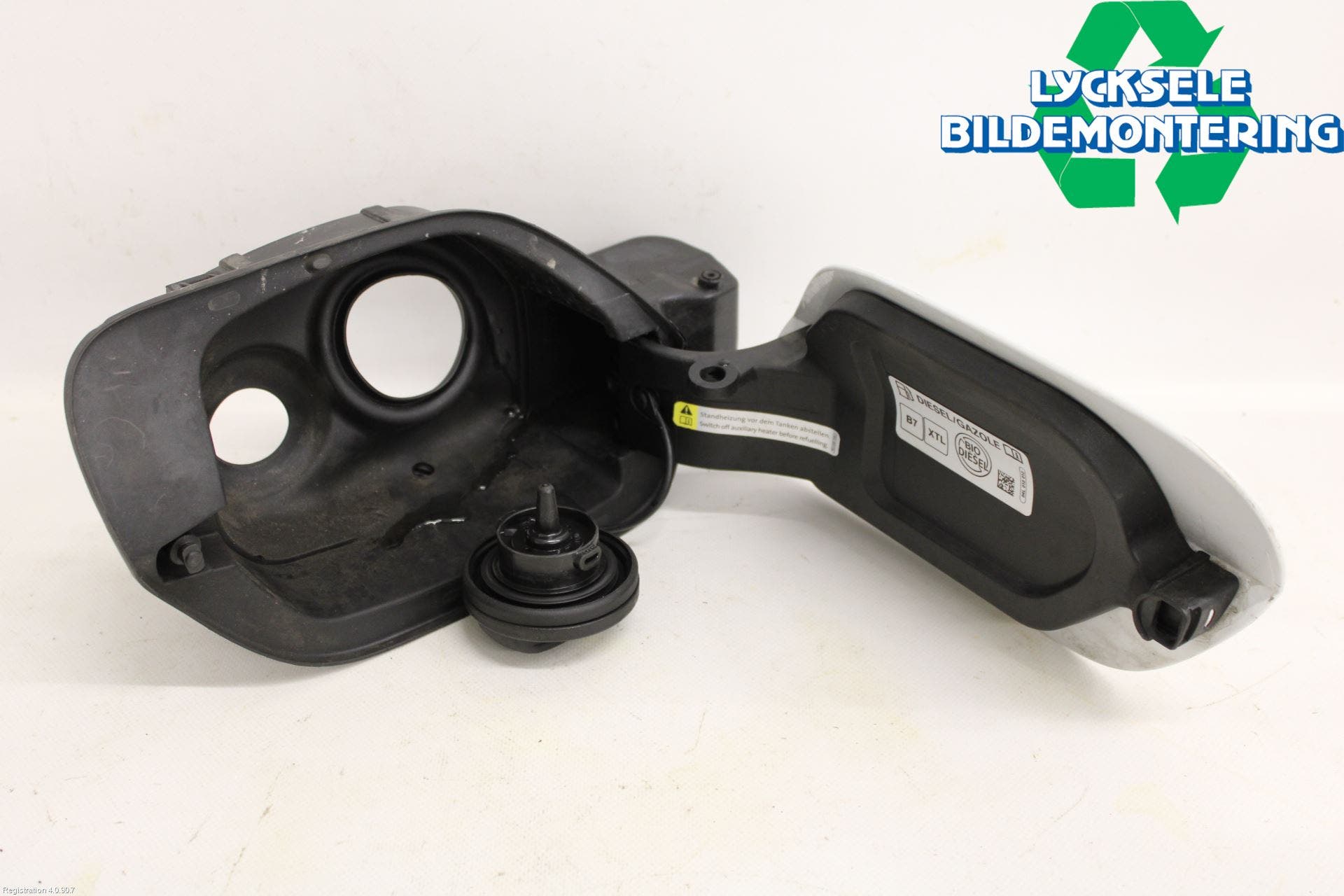 Volkswagen VW PASSAT 20-24 Tanklucka