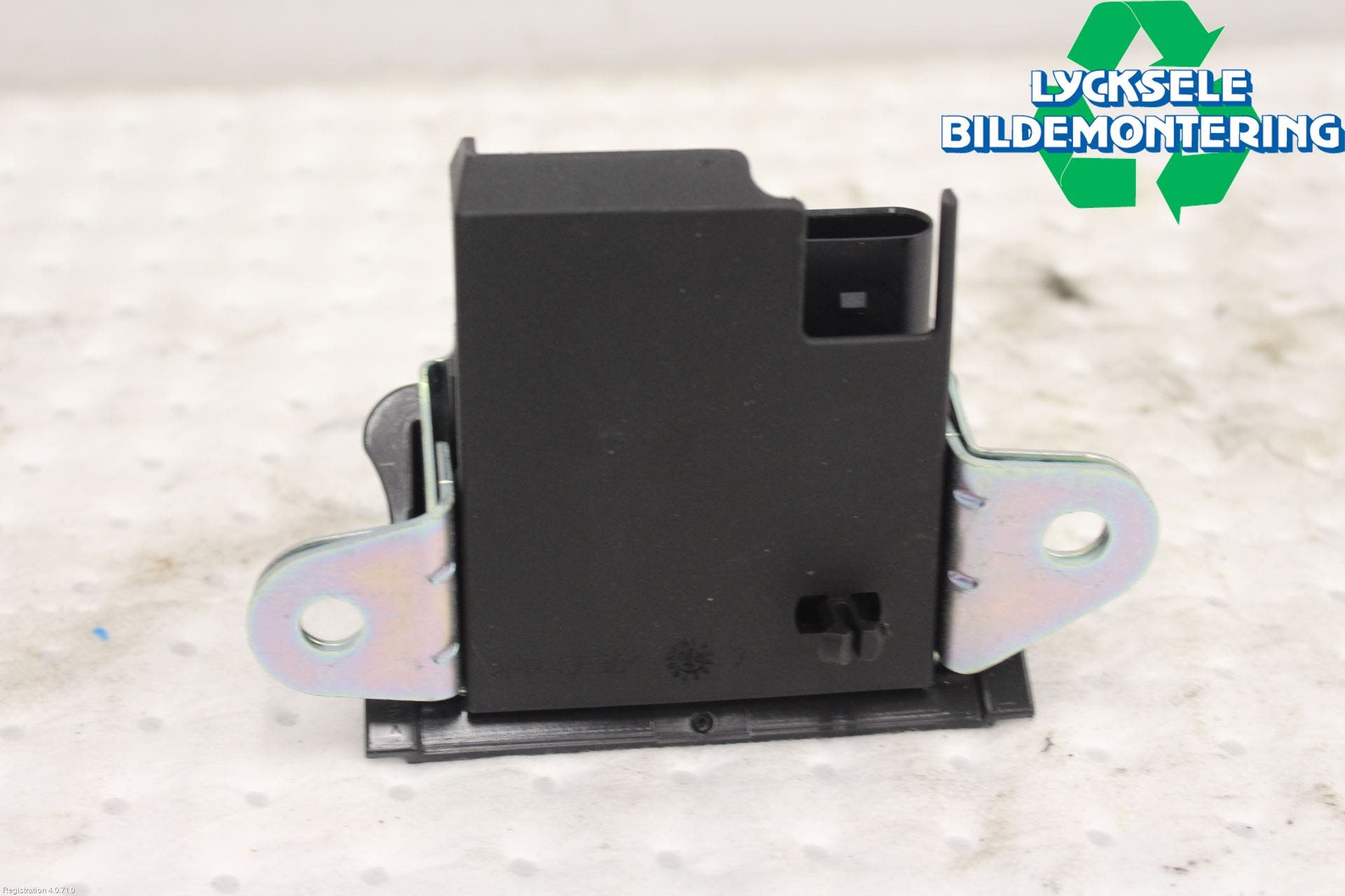 Volkswagen VW T-CROSS 19- Låskista Baklucka