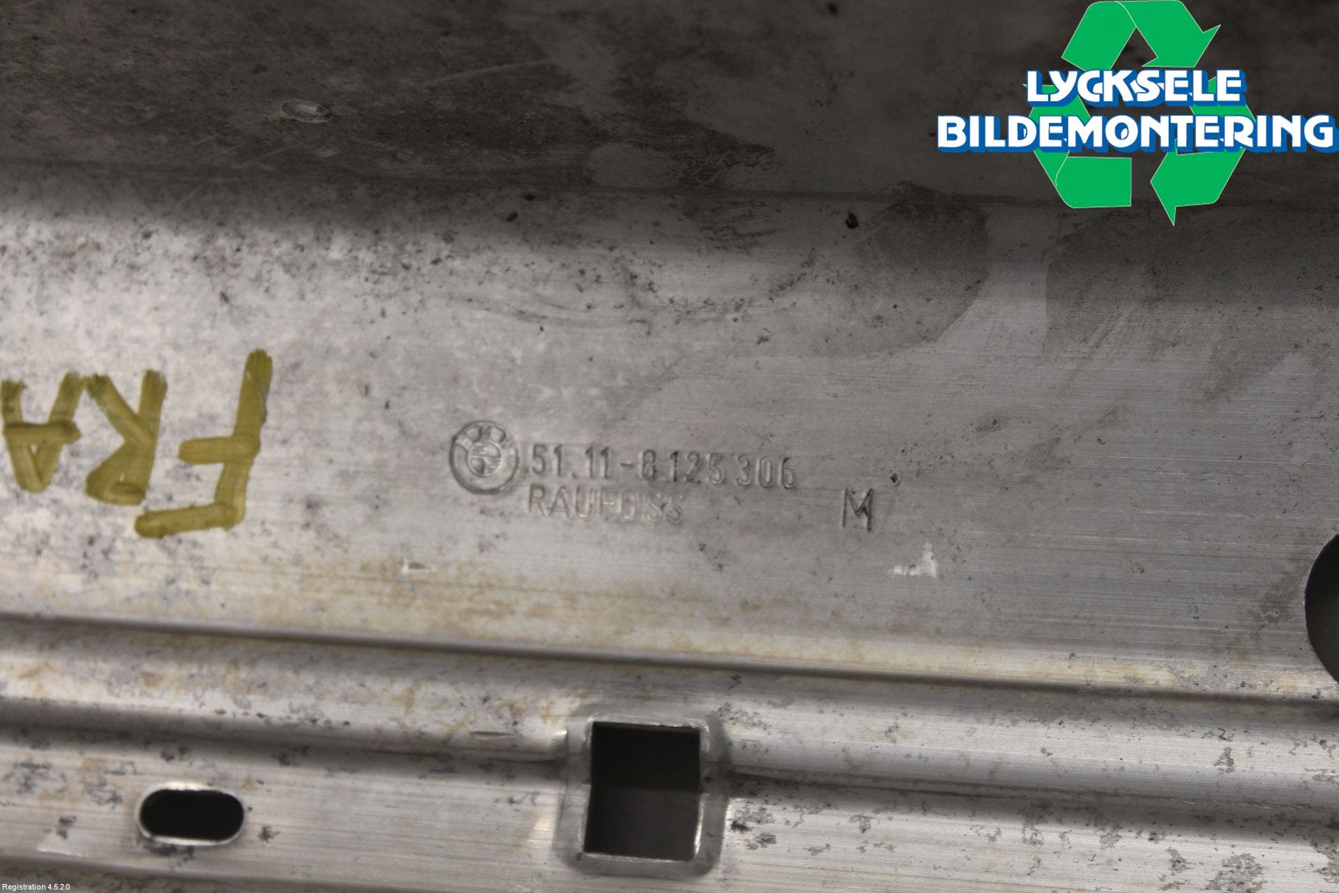 BMW 7 E38 93-01 Stötfångarbalk Fram