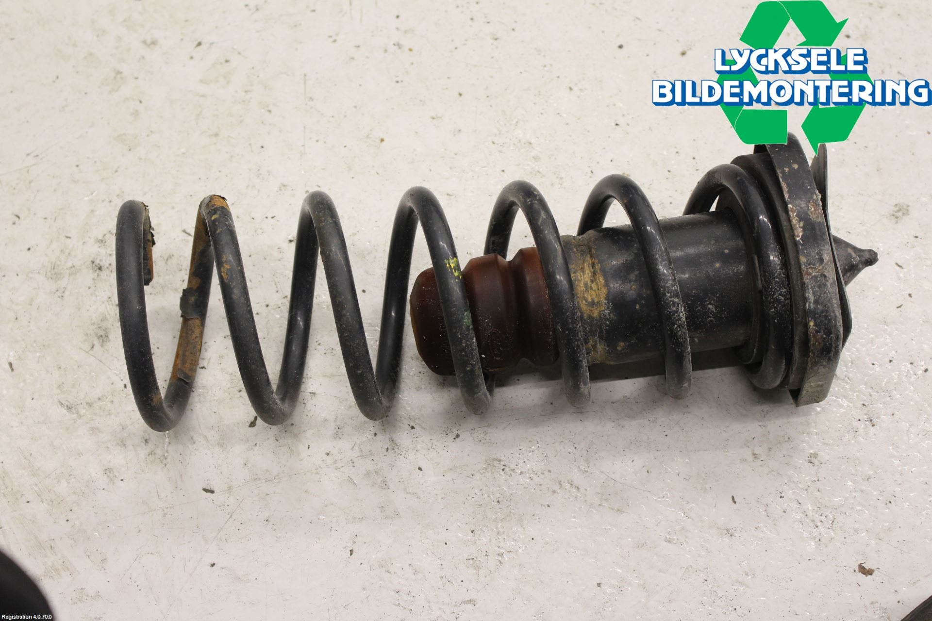 Volvo V70 08-13 Fjäder Bak