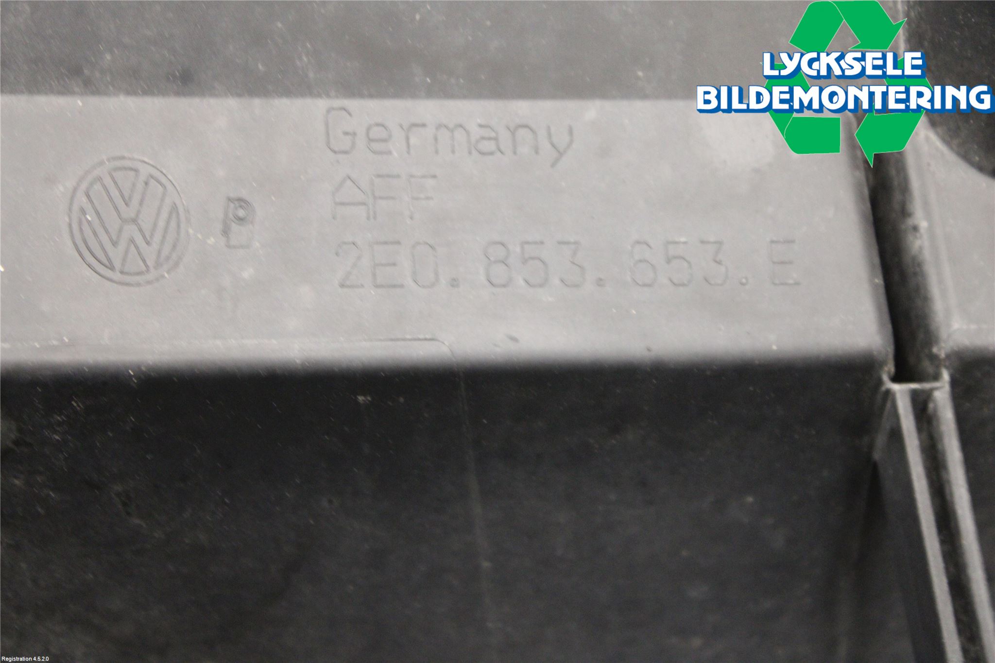 Volkswagen VW CRAFTER 06-16 Grill Komp