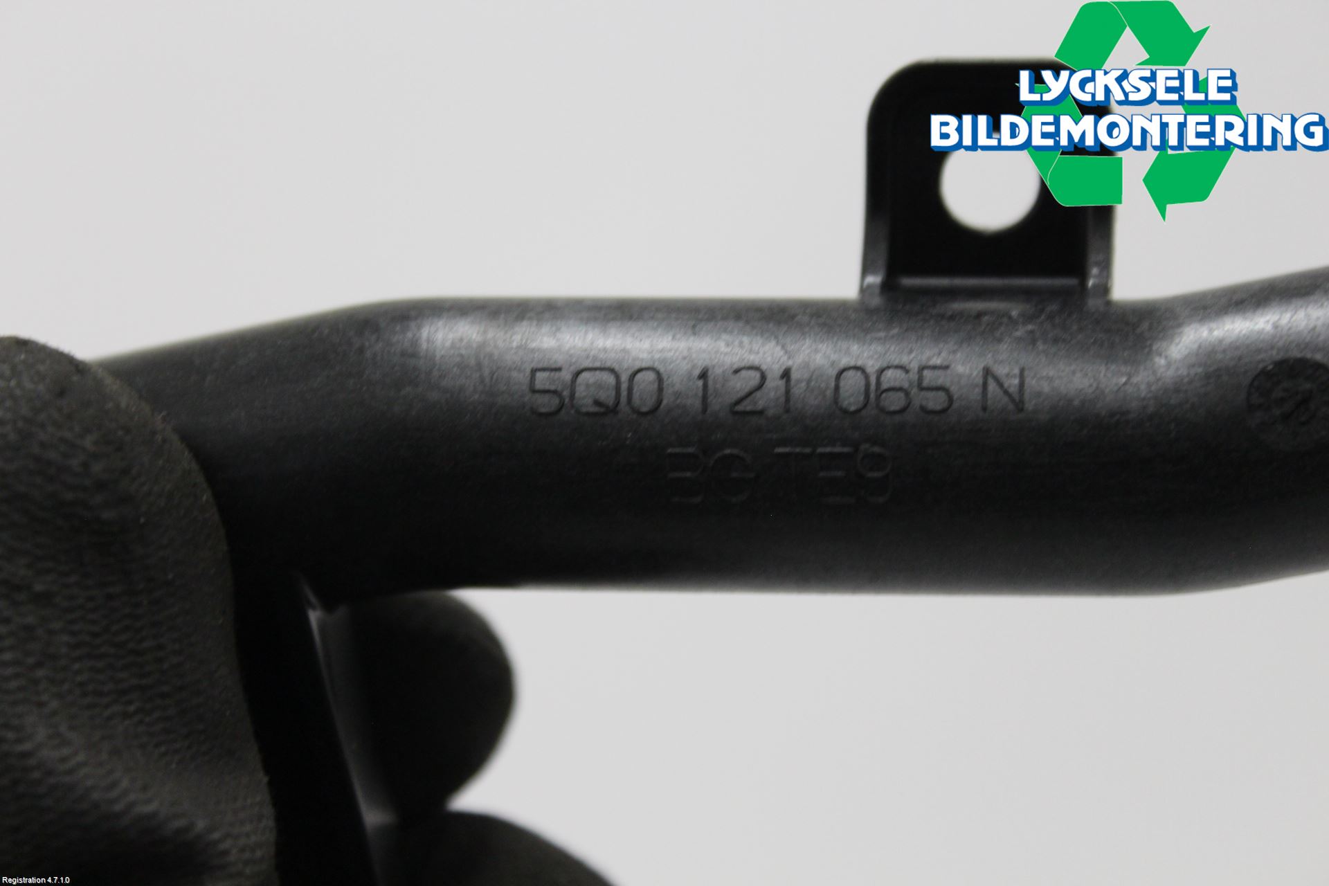 Volkswagen VW GOLF / E-GOLF VIII 20- Turbovattenrör