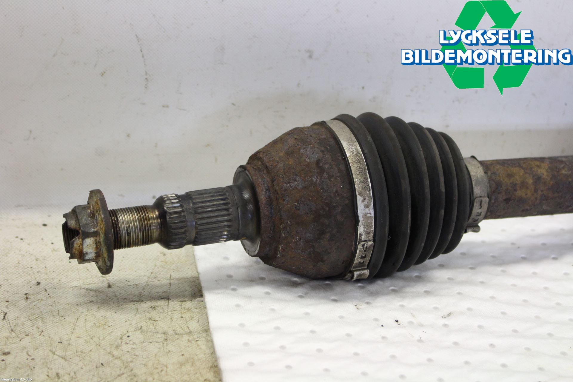Opel VECTRA C 06-08 Drivaxel Fram Höger