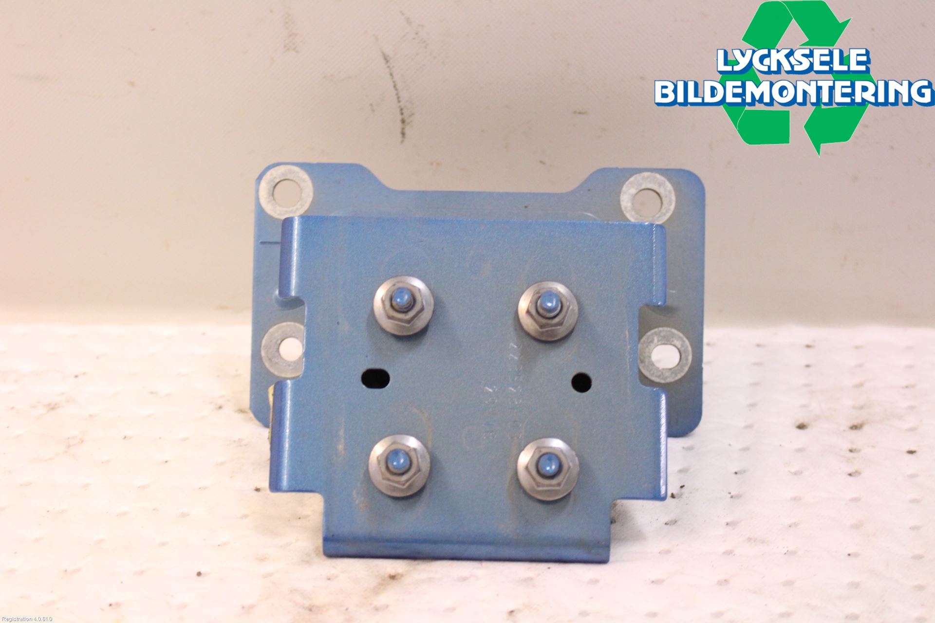 Nissan MICRA 17- Stötfångarbärjärn Fram