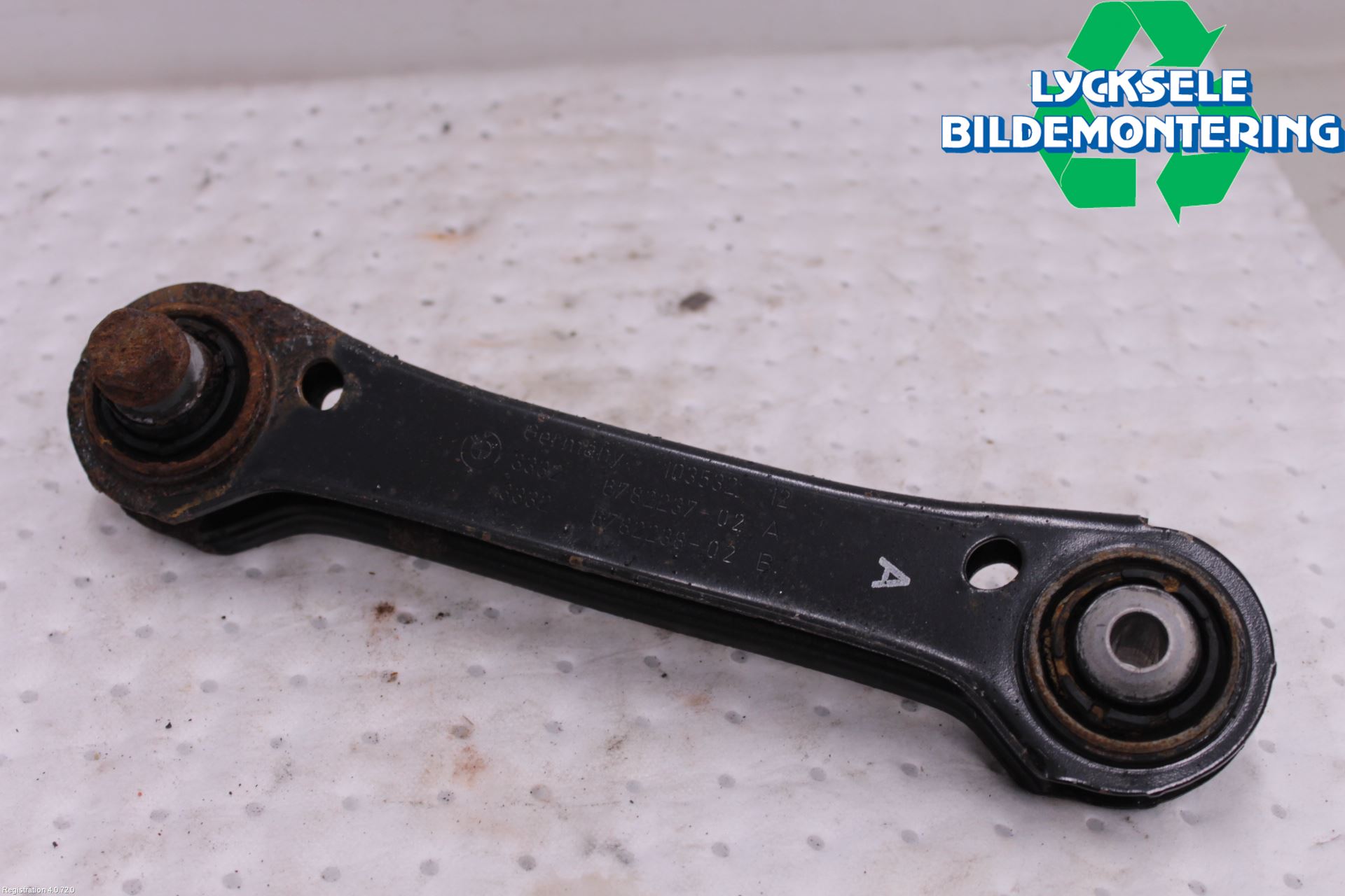 BMW X1 E84 10-15 Bärarm Bak Övre Höger