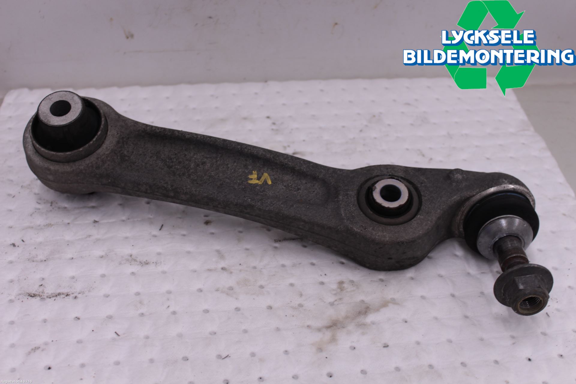 BMW 5 F10/F11/F18 09-17 Bärarm Fram Undre Vä