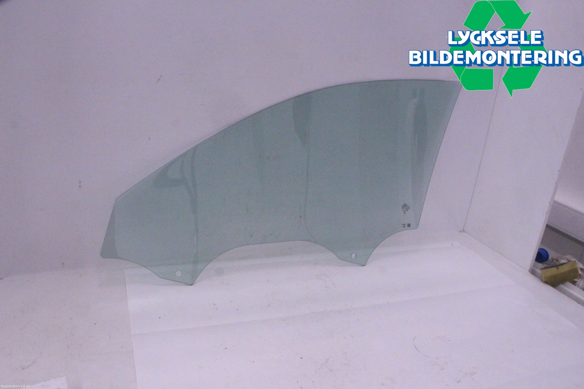 Audi A4/S4 B9 20- Dörruta Fram Höger