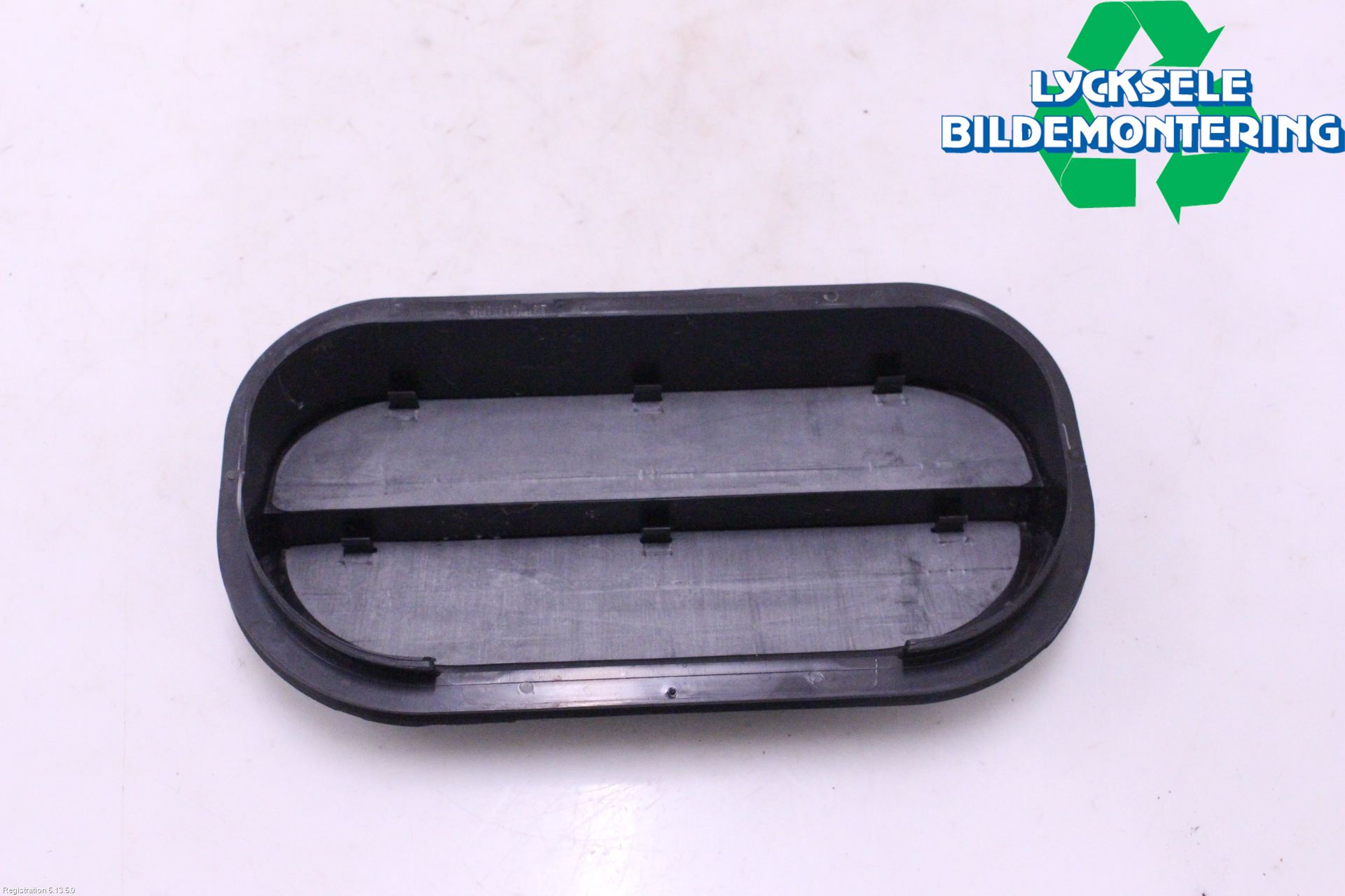 Volkswagen VW ID.4 21- Ventilationsutsläpp Bak