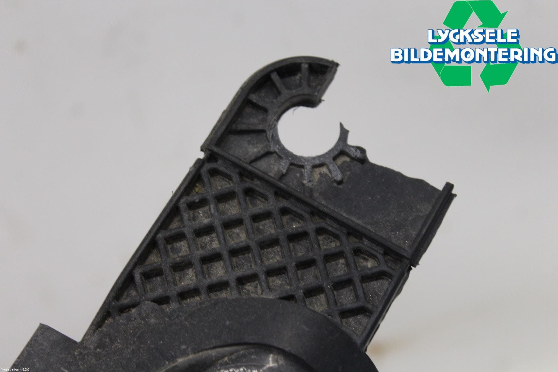 Ford FOCUS 15-18 Strålkastare Vänster