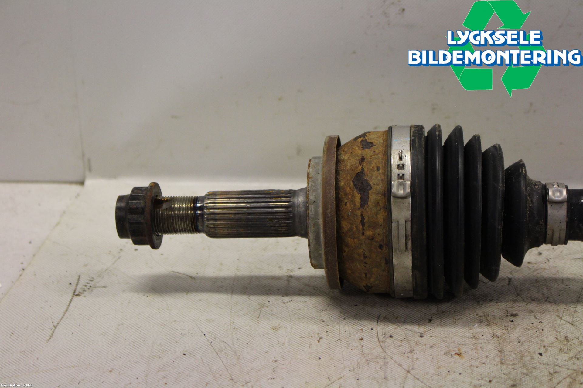 Toyota AURIS 13-19 Drivaxel Fram Höger
