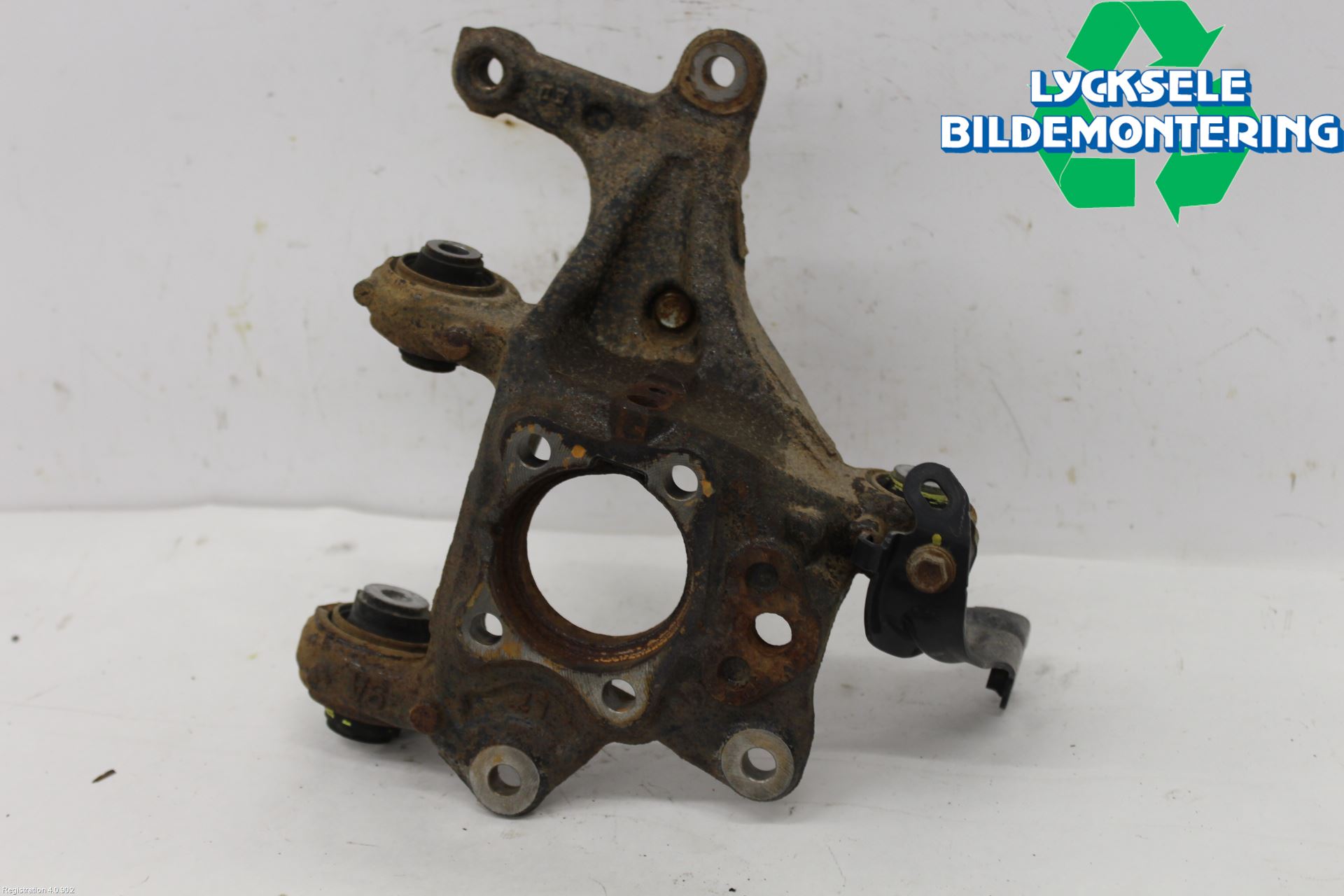 Toyota RAV4 19- Hjullagerhus-Spindel Vä B