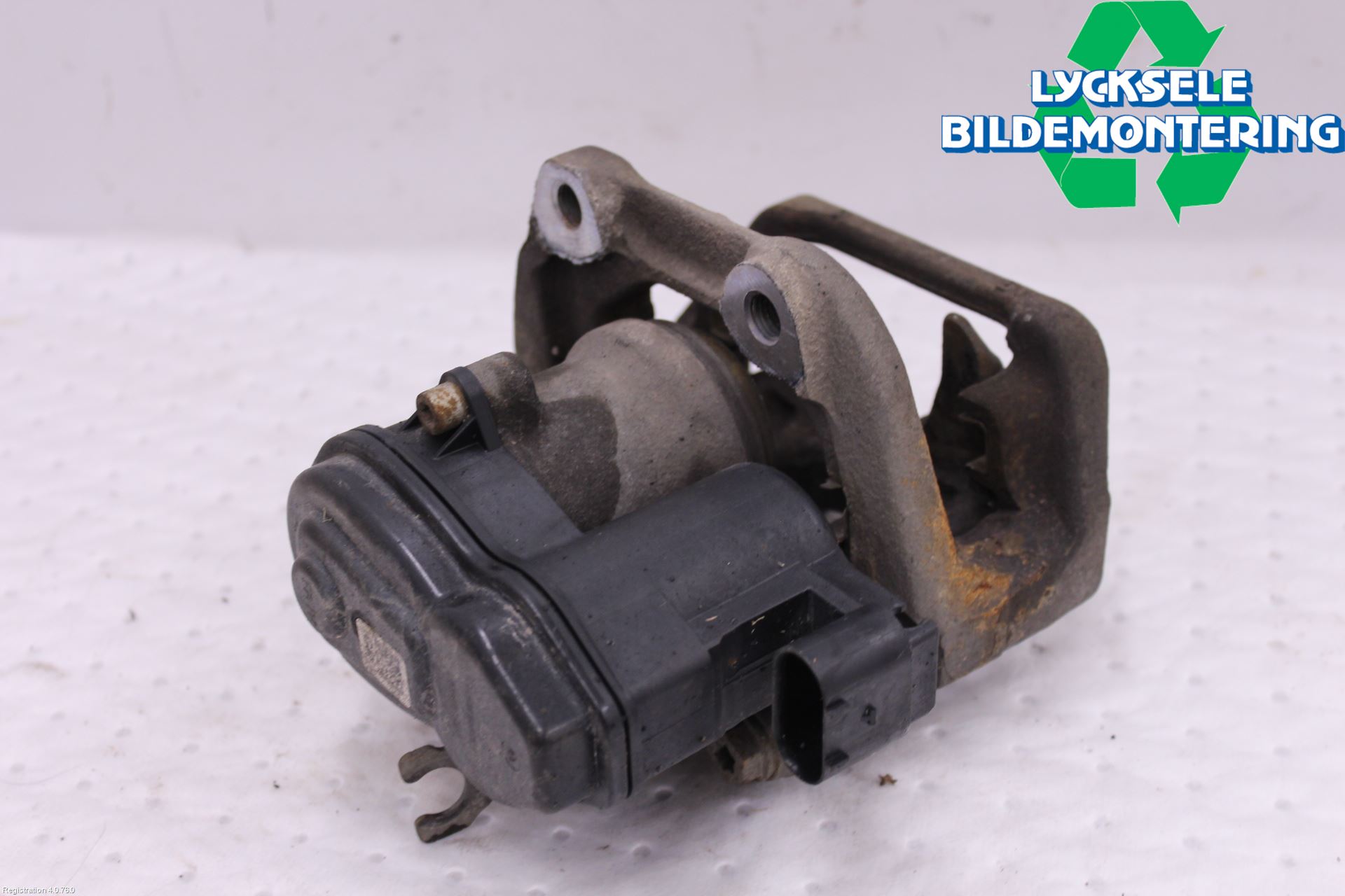 BMW 5 F10/F11/F18 09-17 Bromsok Bak Vänster