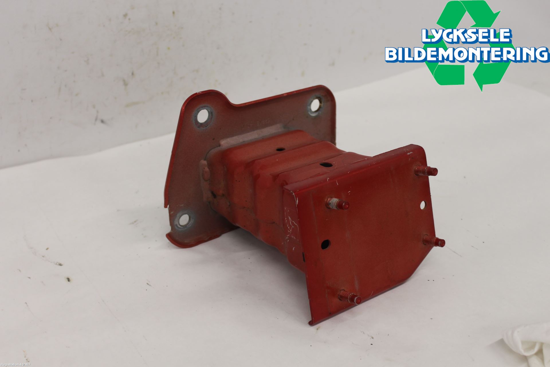 Renault KADJAR 15- Stötfångarbärjärn Fram