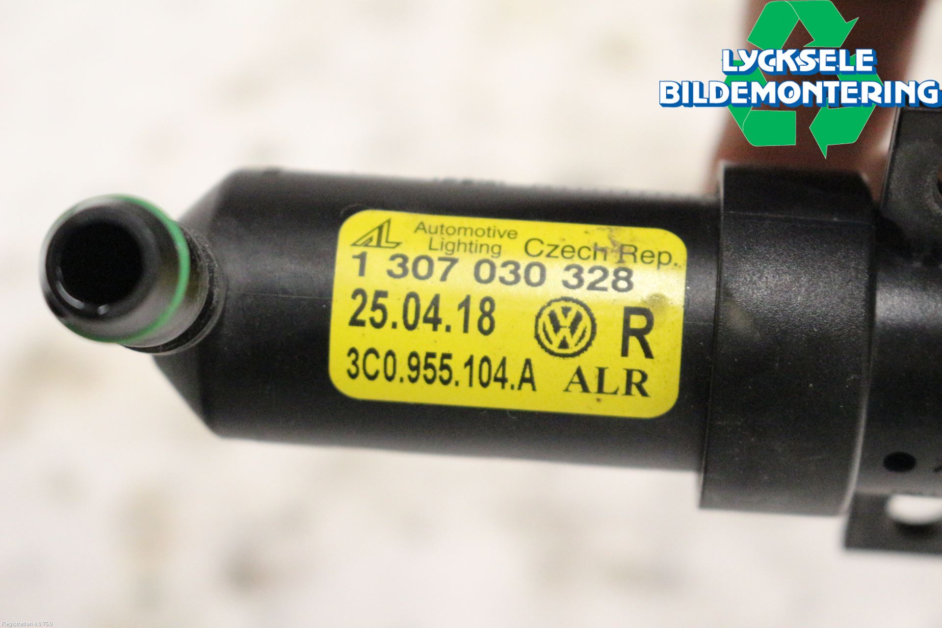 Volkswagen VW PASSAT 05-11 Spolarmunstycke Strålkastare