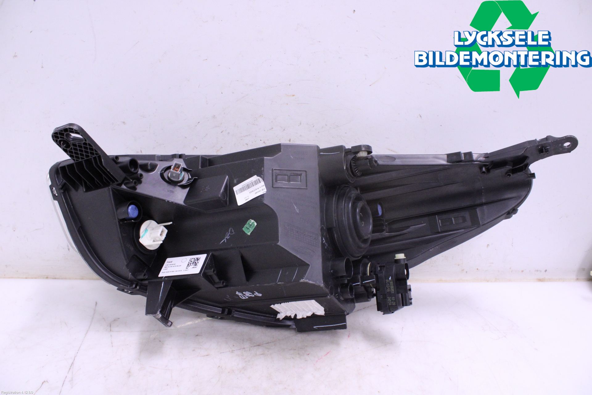 Ford KA+ 16-20 Strålkastare Höger