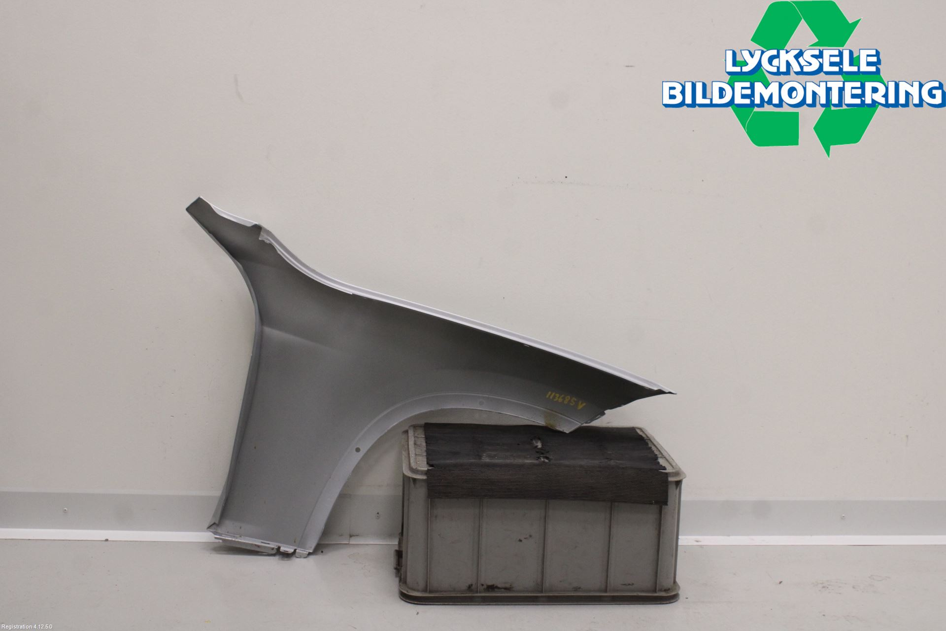 BMW X1 E84 10-15 Skärm Fram Vänster