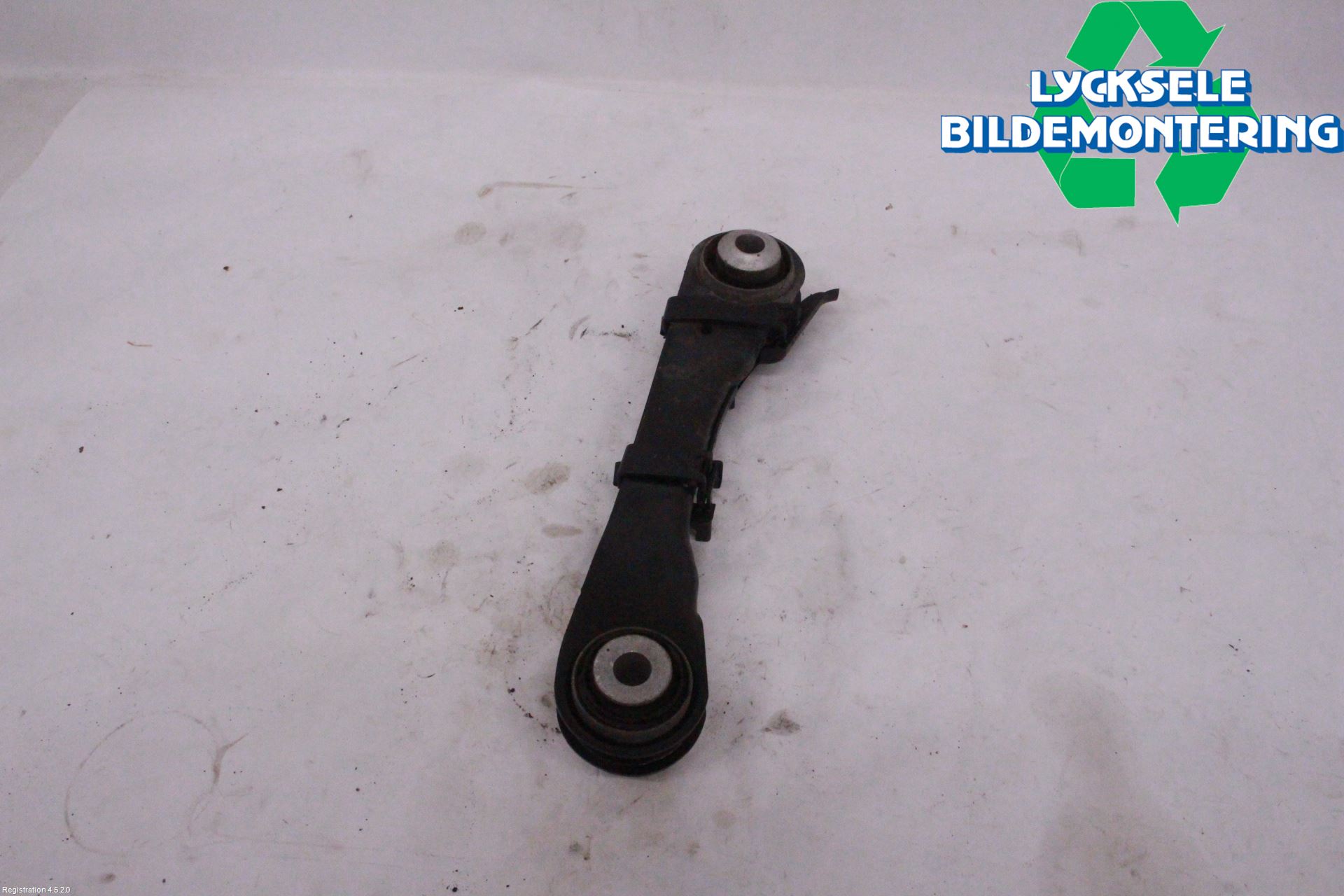 BMW 5 G30/G31/F90 17-23 Bärarm Bak Övre Höger