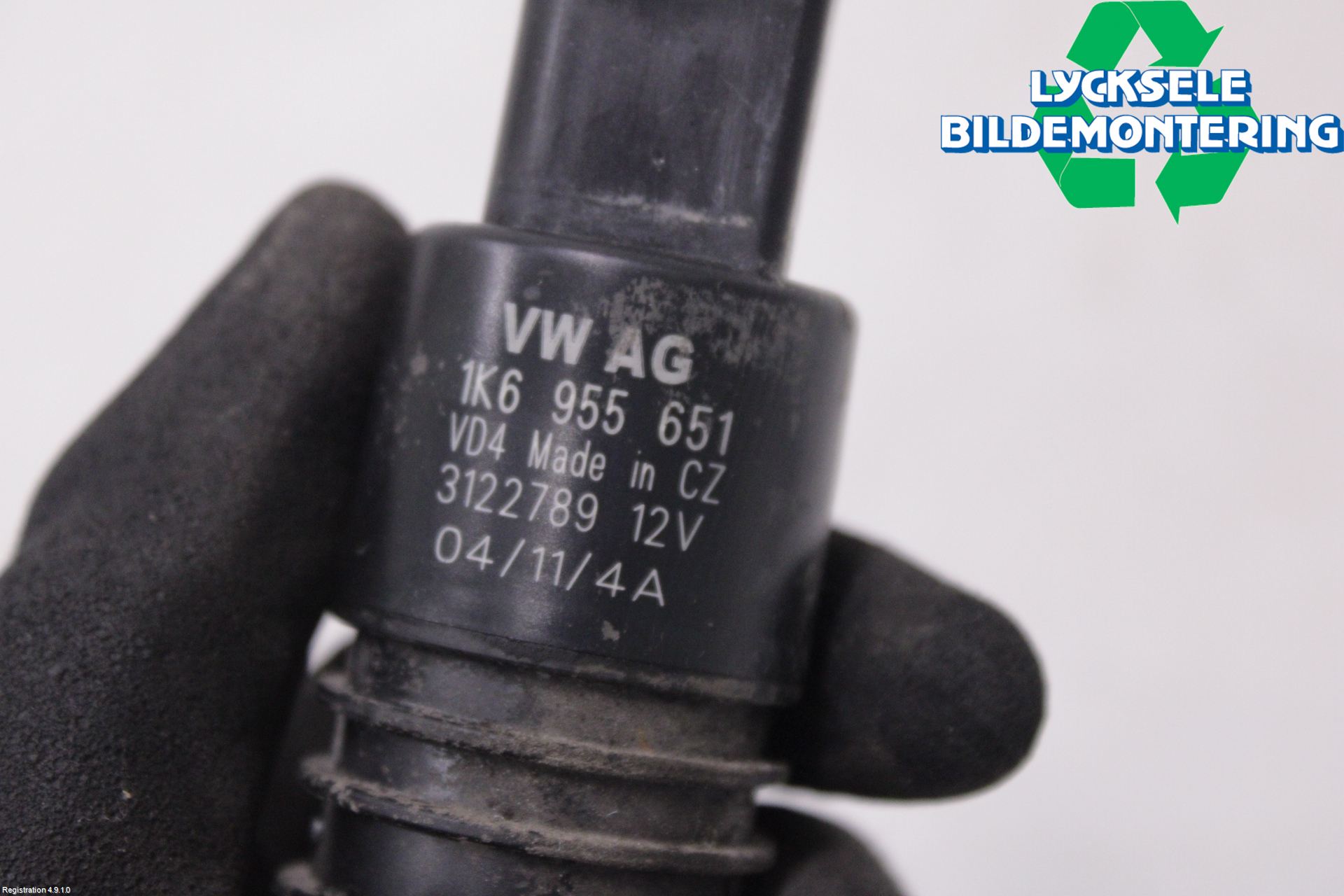 Volkswagen VW PASSAT 11-14 Spolarpump Vindruta