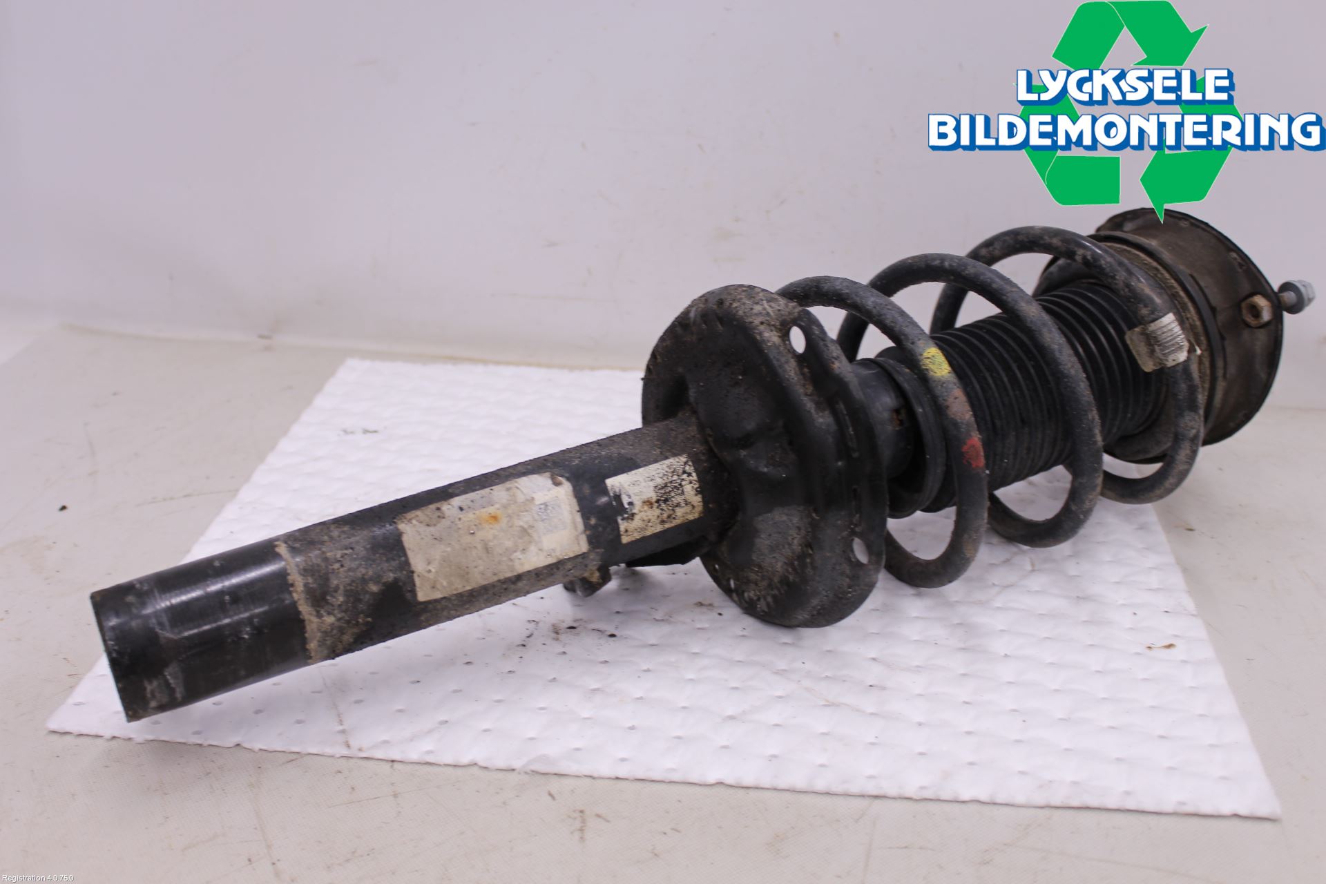 Volkswagen VW TIGUAN 16-24 Fjäderben Fram Vänster