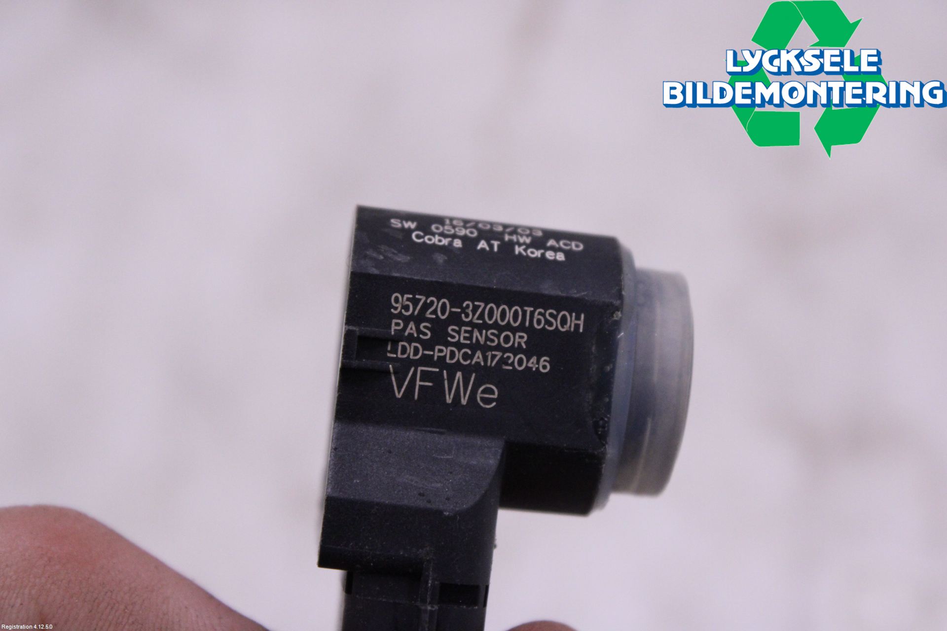 Hyundai i40 08-15 Parkeringshjälp Frontsensor