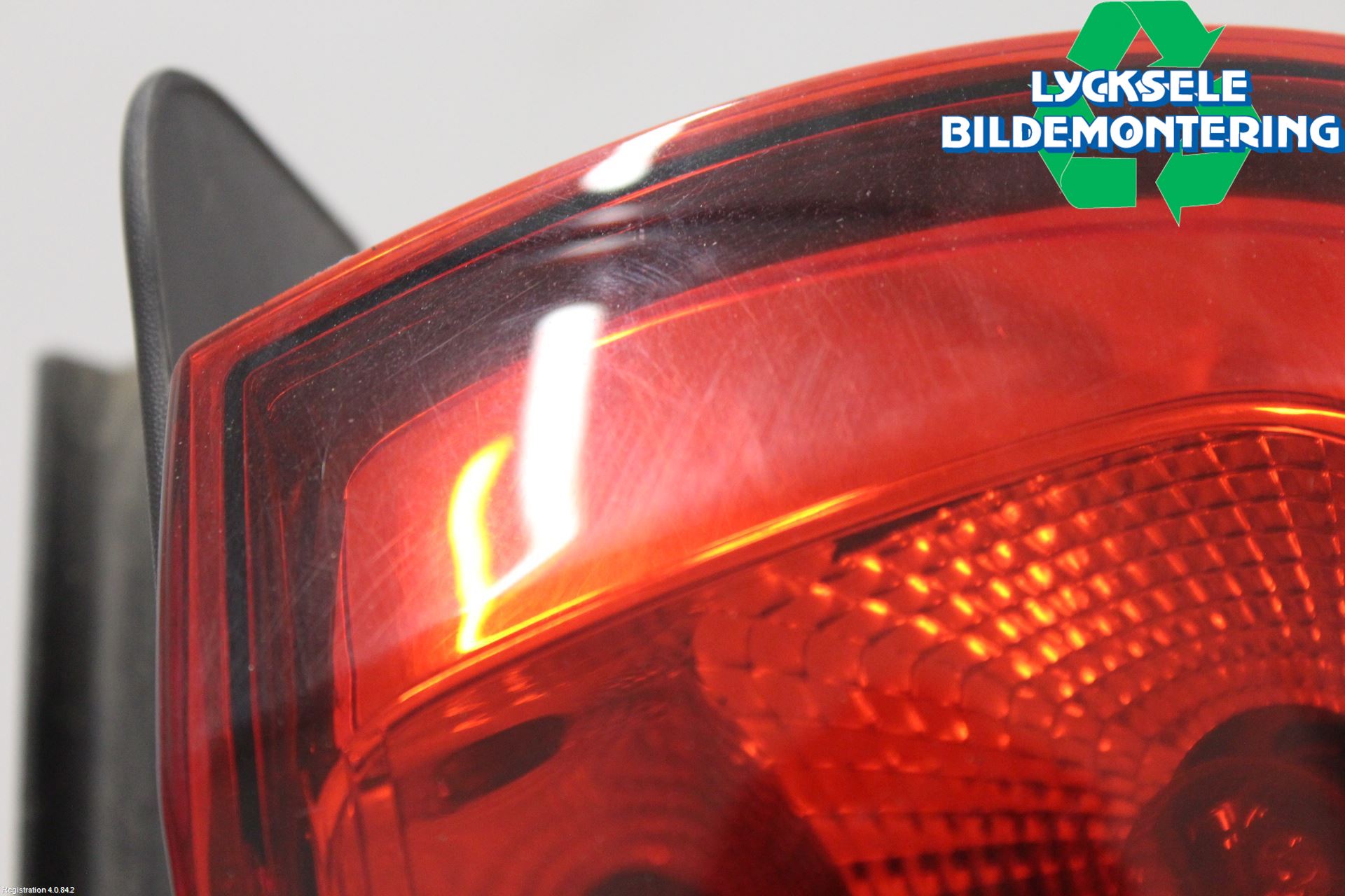 Dacia DUSTER 10-17 Bakljus Höger