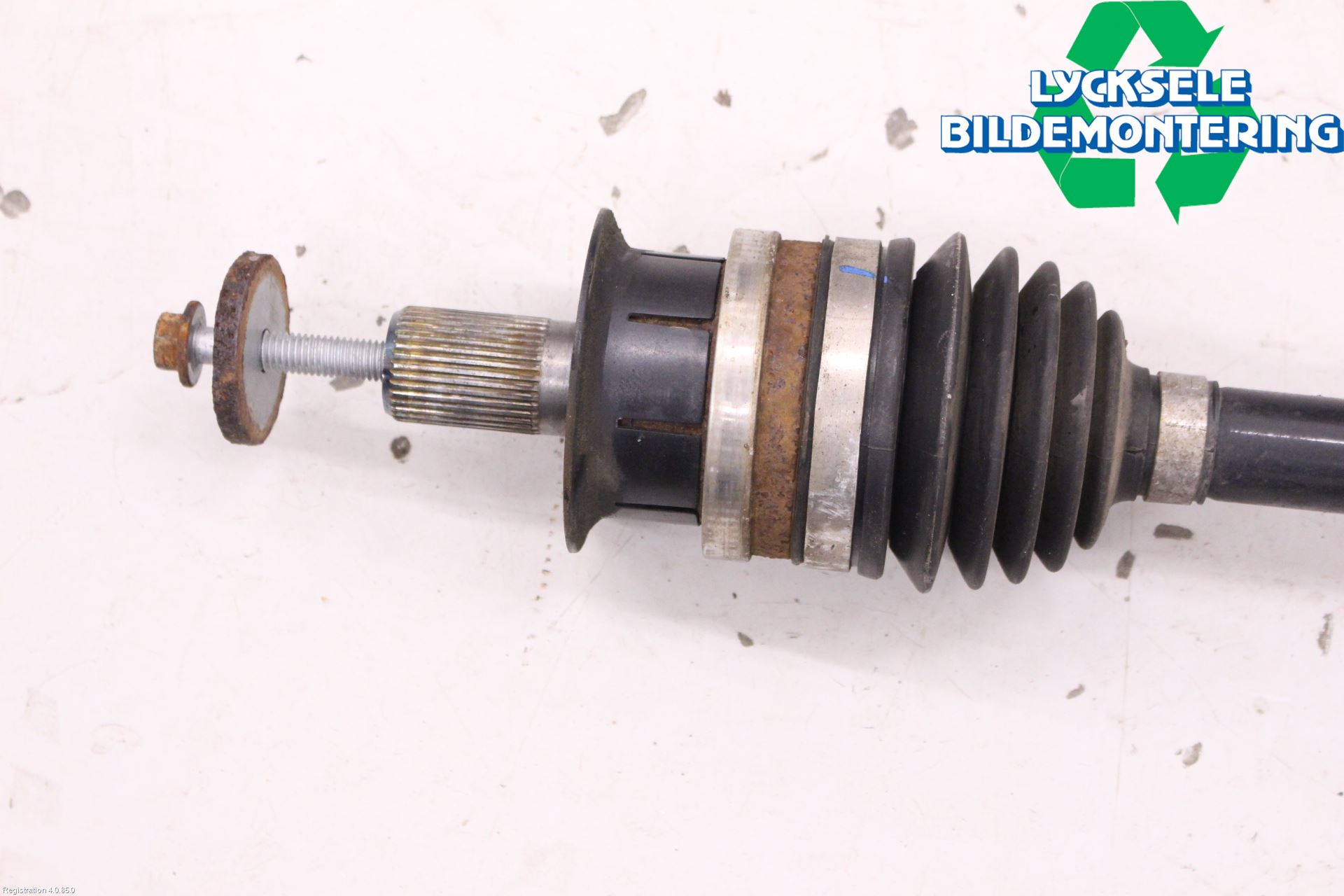 Volvo XC70 14-16 Drivaxel Bak Höger