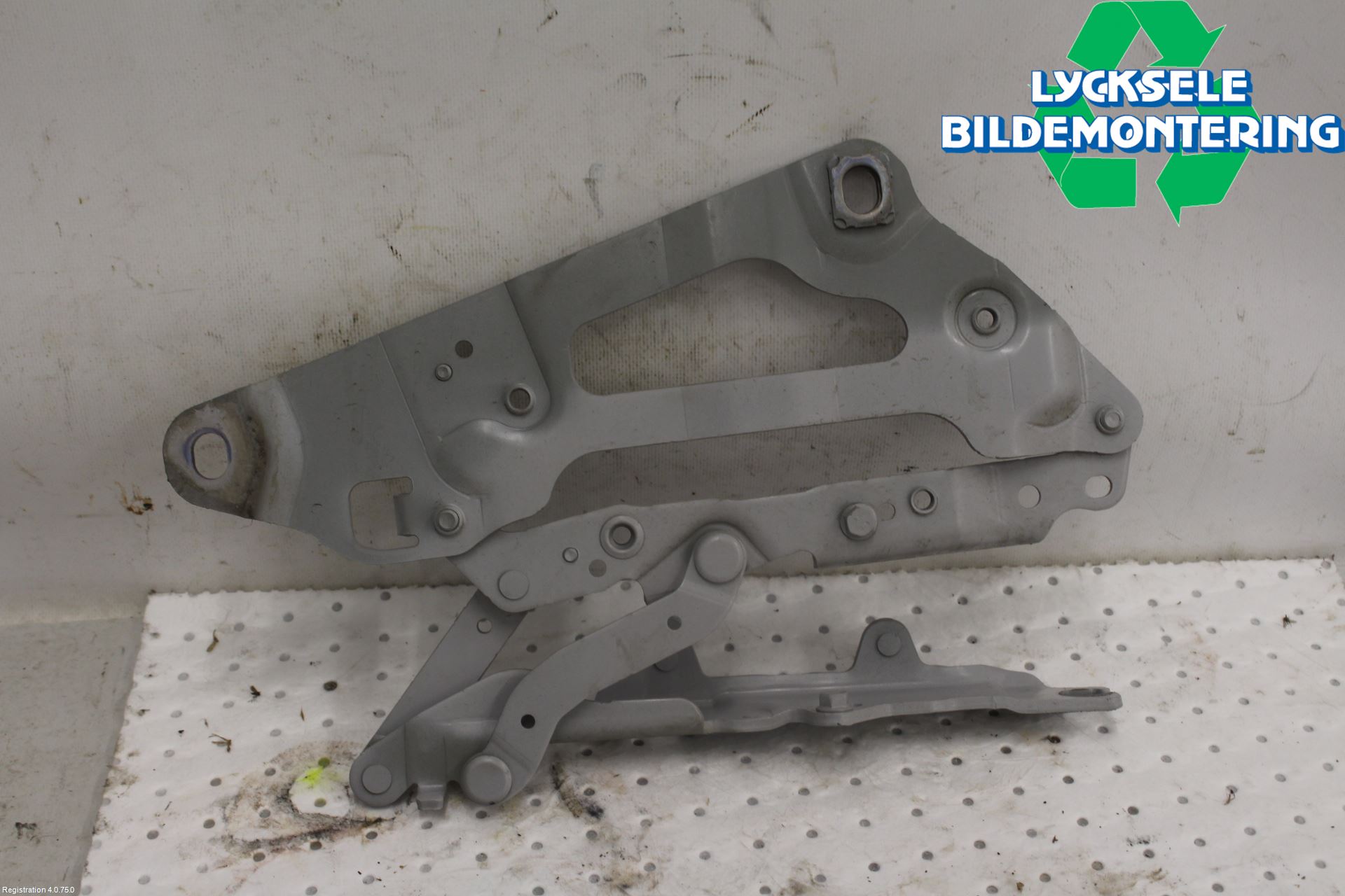 BMW 5 GT F07 09-17 Huvlås