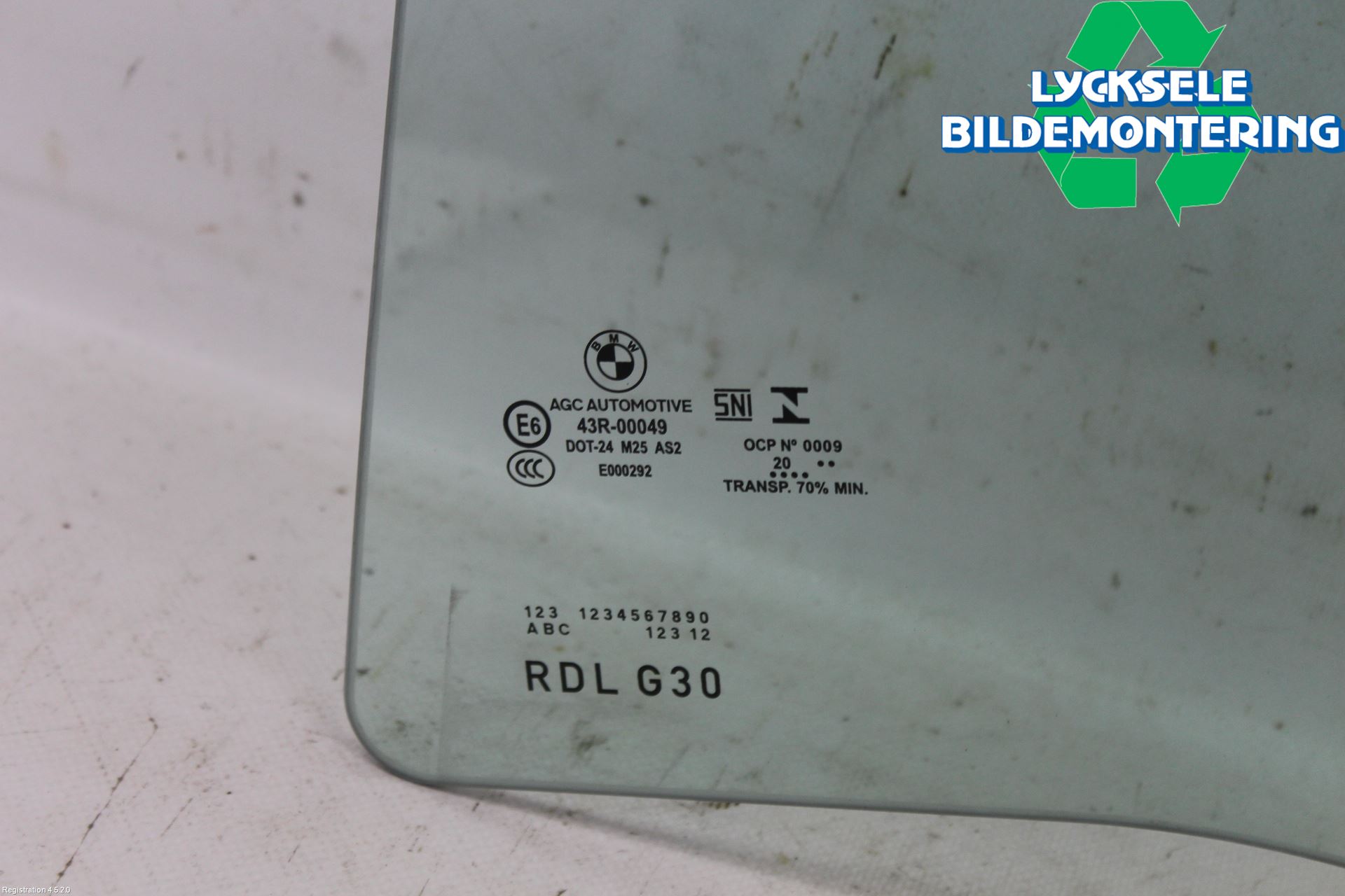 BMW 5 G30/G31/F90 17-23 Dörruta Bak Vänster