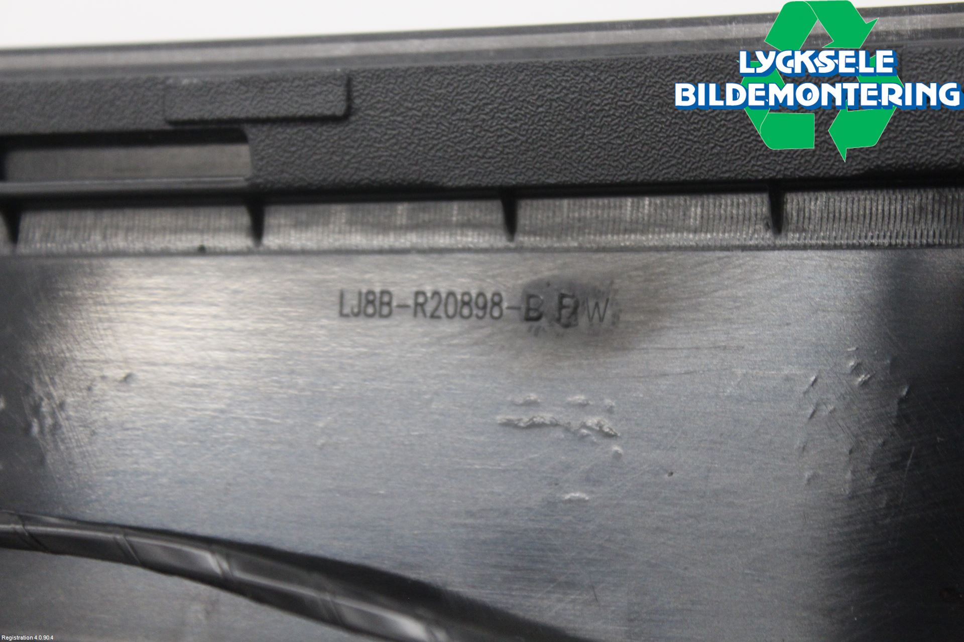 Ford MUSTANG Mach-E 21- Dörr Dekorlist Fram Hö