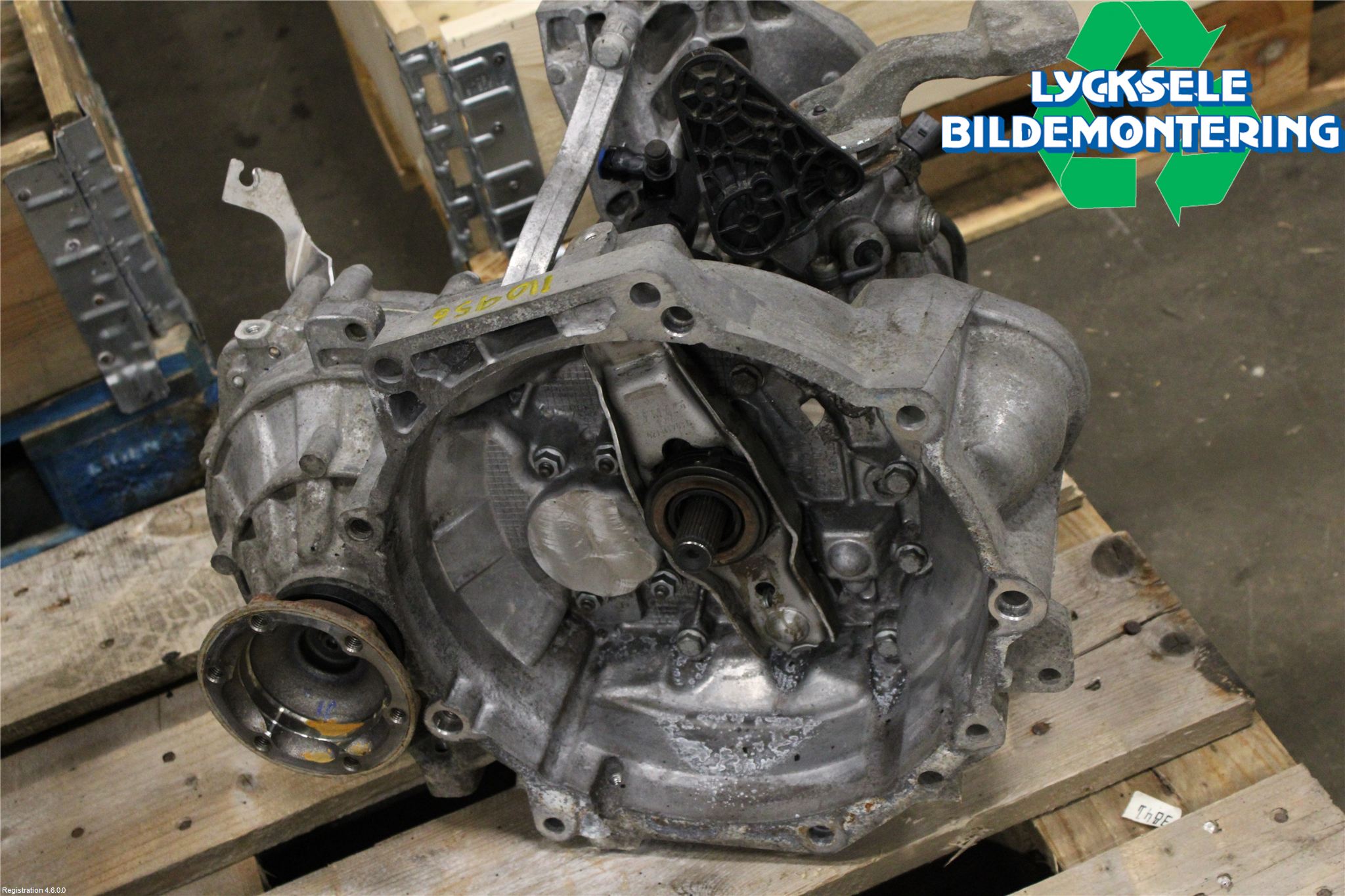 Volkswagen VW CADDY 11-15 Växellåda Man 5 Vxl