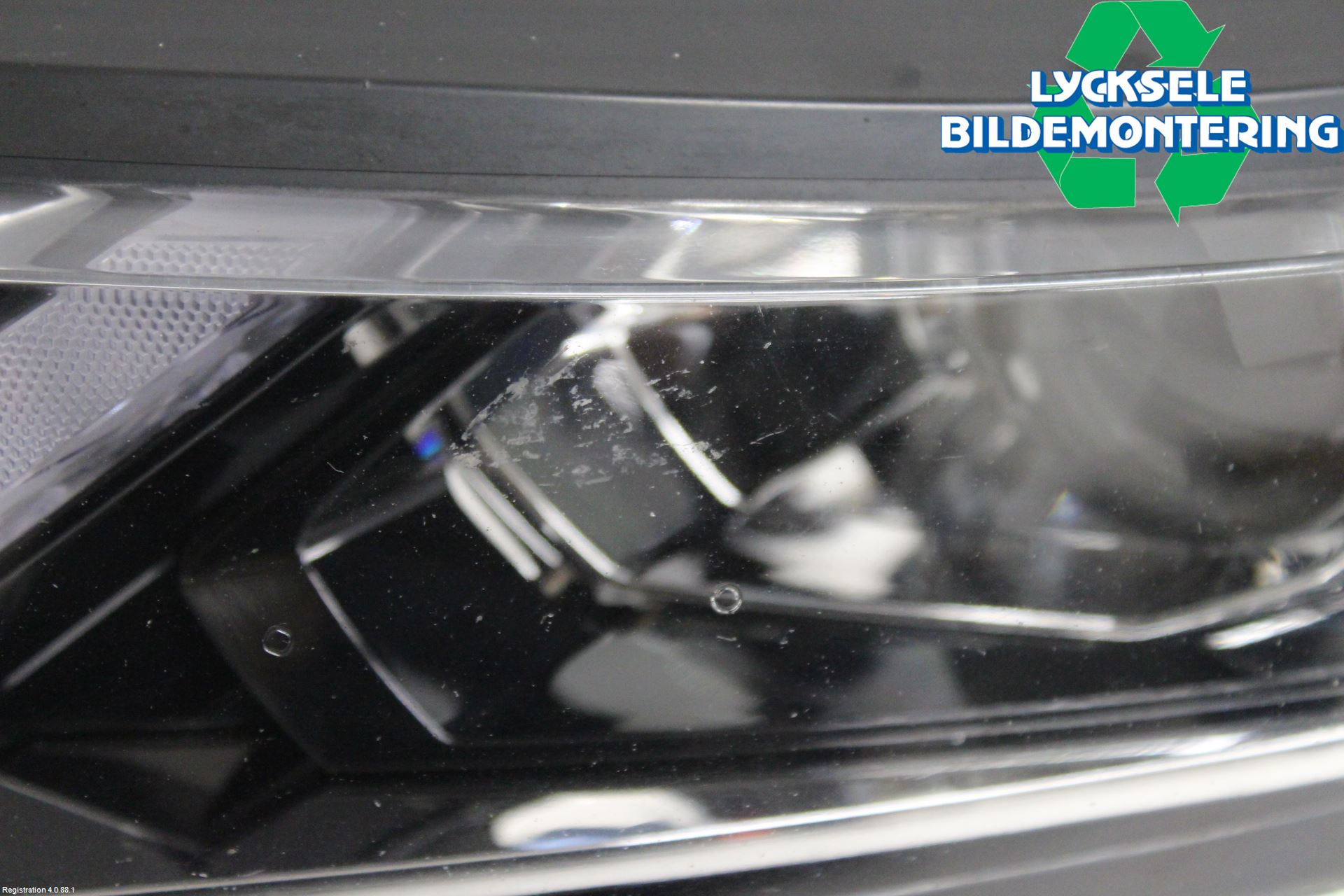 Mitsubishi L200 16-23 Strålkastare Vänster