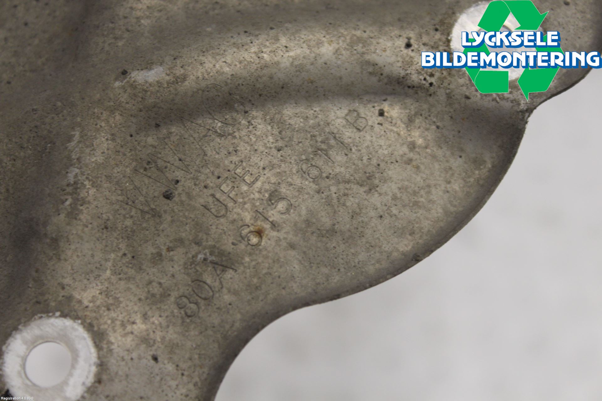 Audi A6 F2/C8 19- Bromssköld Bak