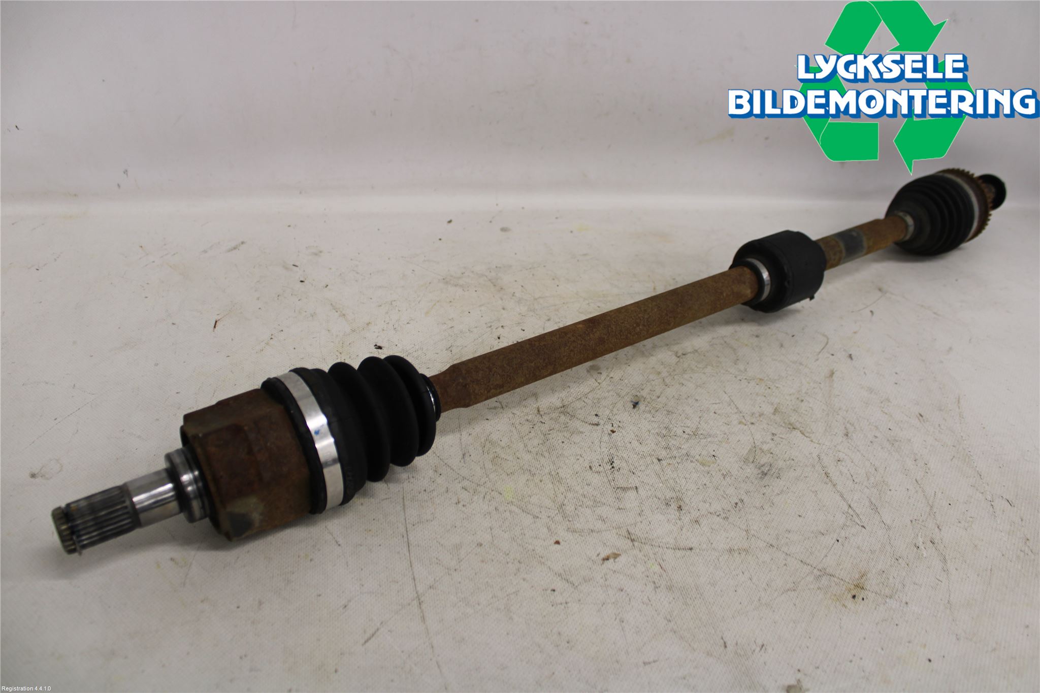 Kia CEED 12-18 Drivaxel Fram Höger