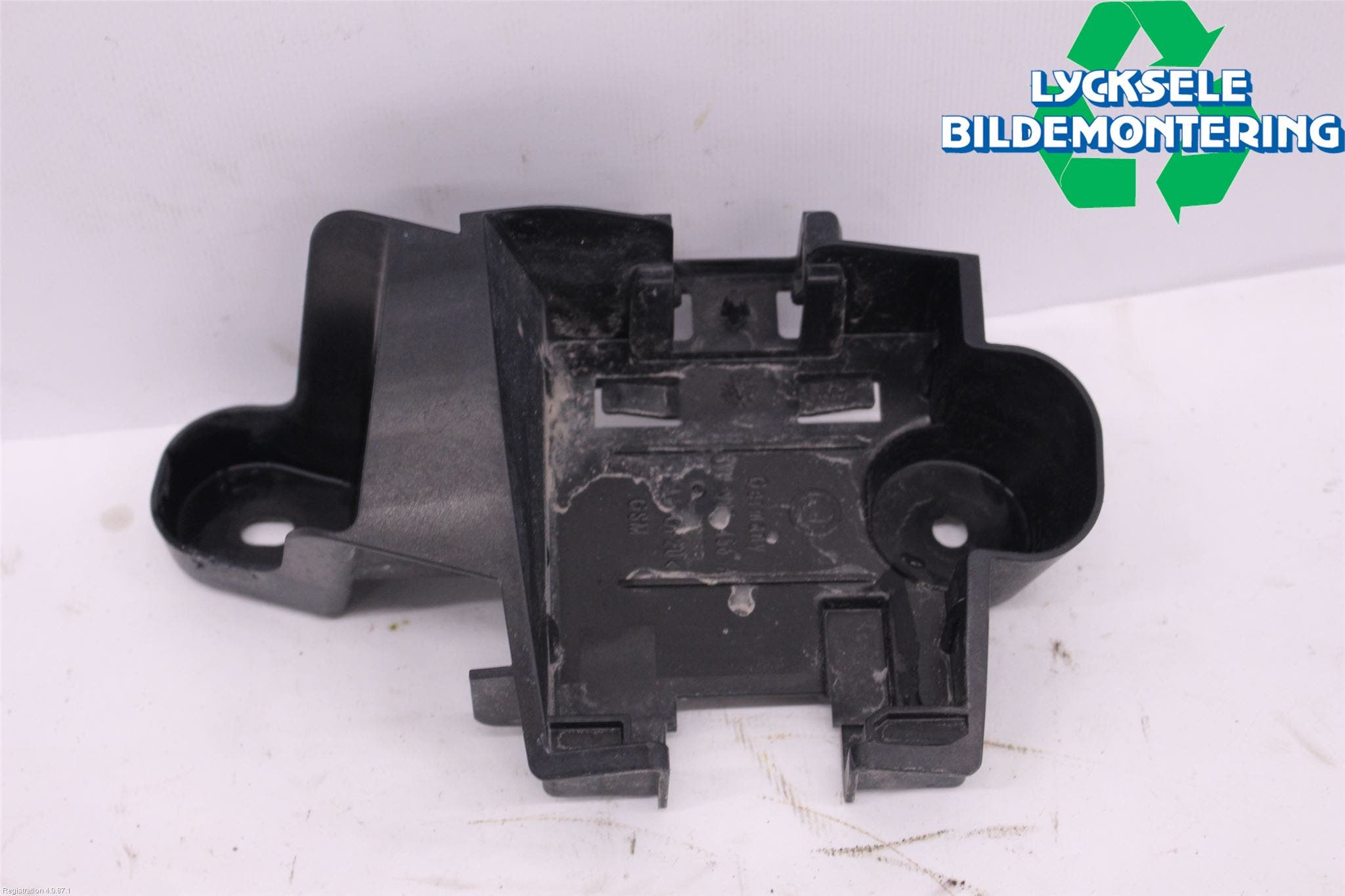 Skoda SUPERB 16-24 Stötfångardel Bak Hö