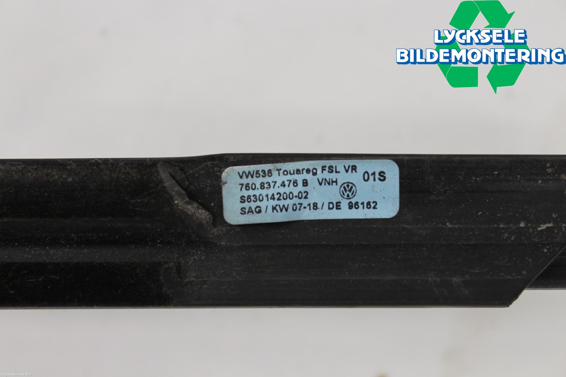Volkswagen VW TOUAREG CR 18- Dörr Dekorlist Fram Hö
