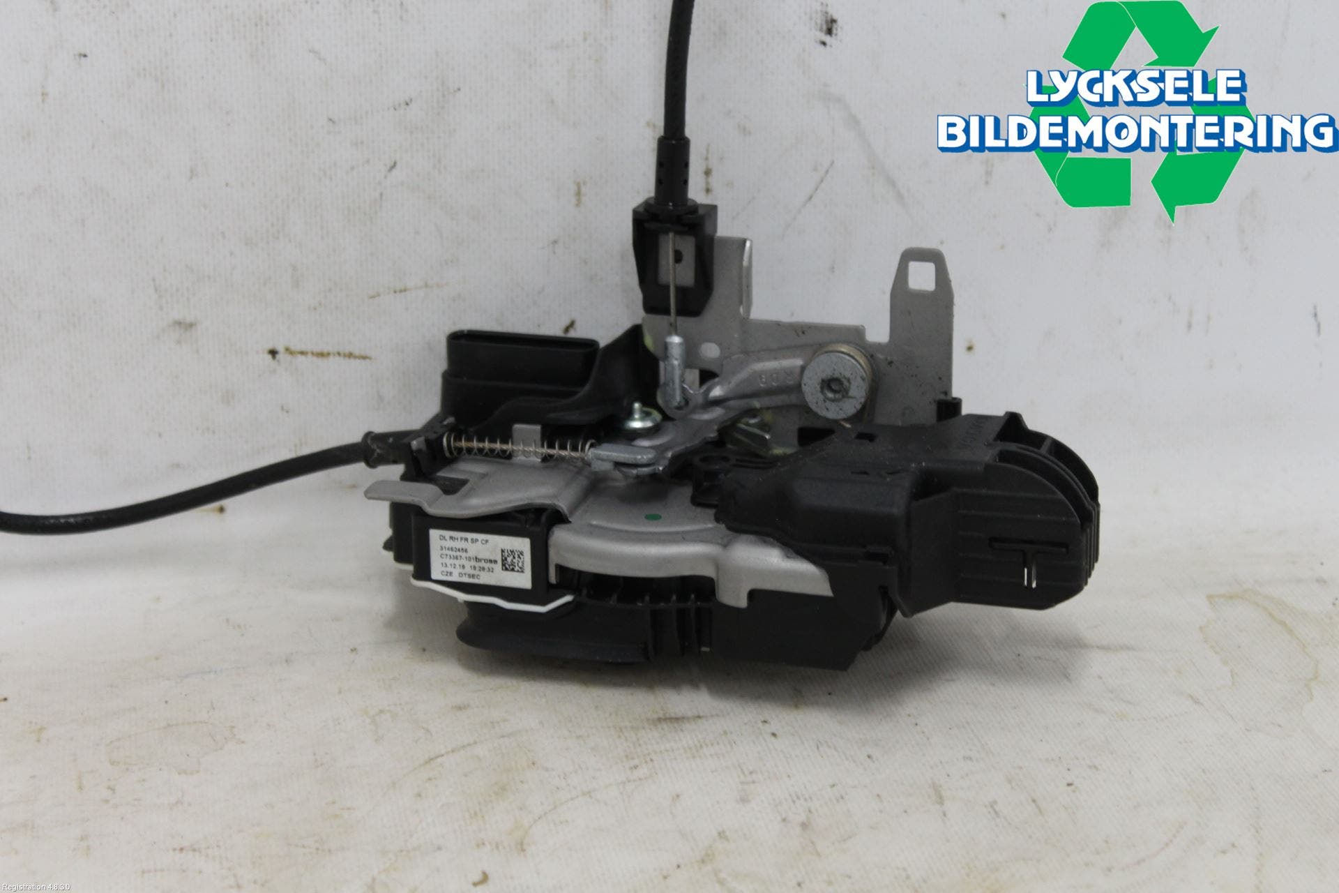 Volvo V60 19- Låskista-Dörrlås