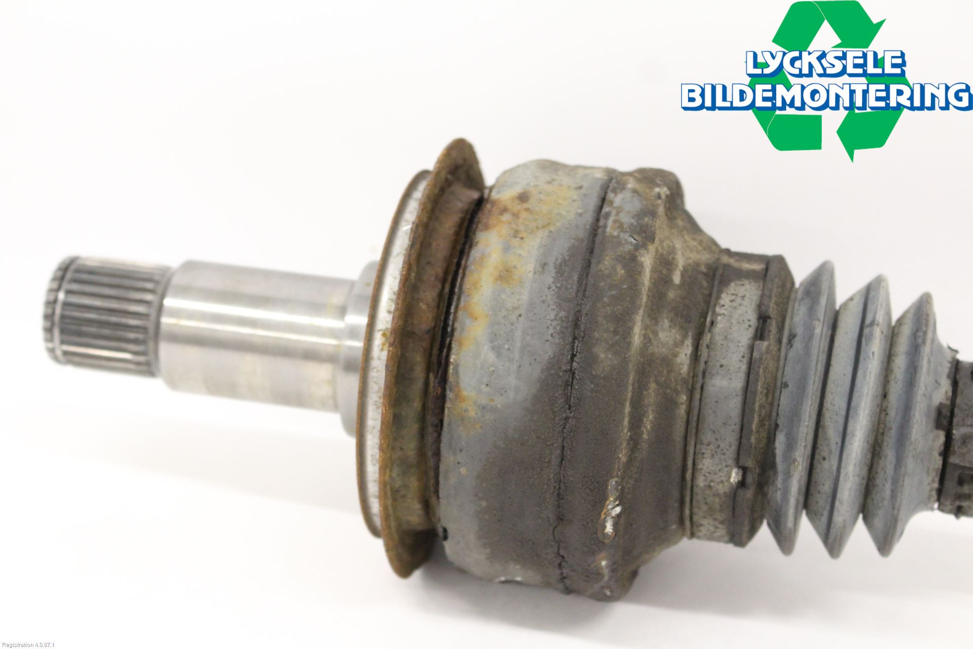 Mercedes-Benz MB C-KLASS (W204) 07-15 Drivaxel Bak Vänster