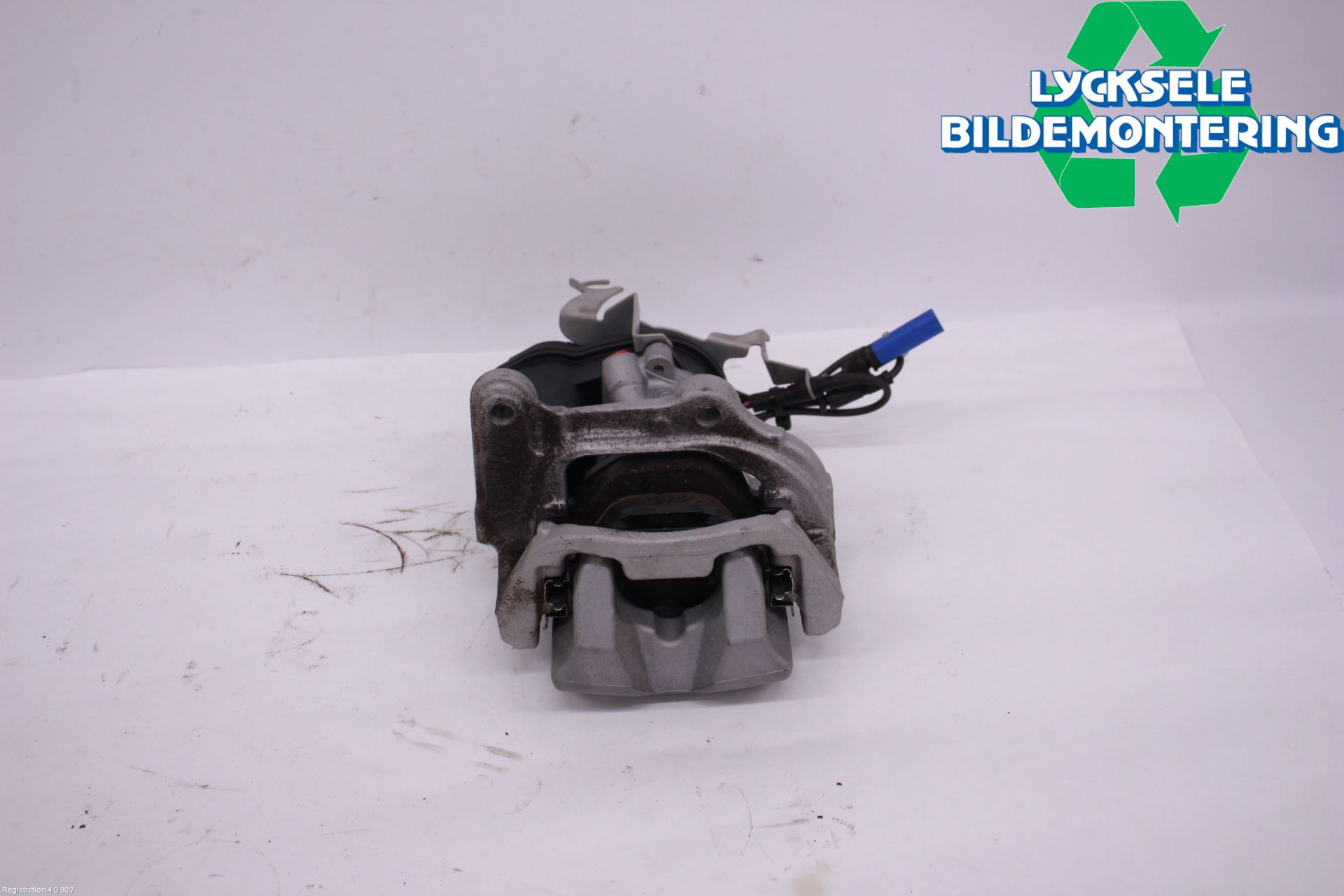 BMW 5 G30/G31/F90 17-23 Bromsok Bak Höger