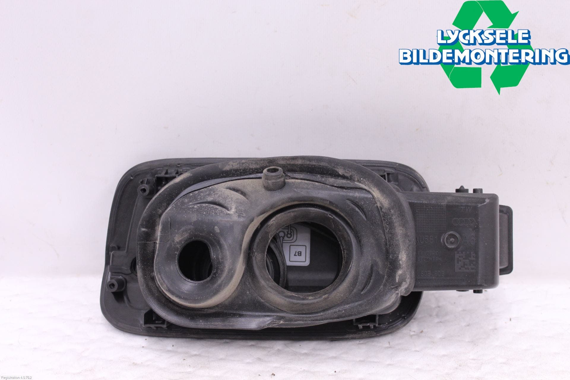 Audi A6 F2/C8 19- Tanklucka