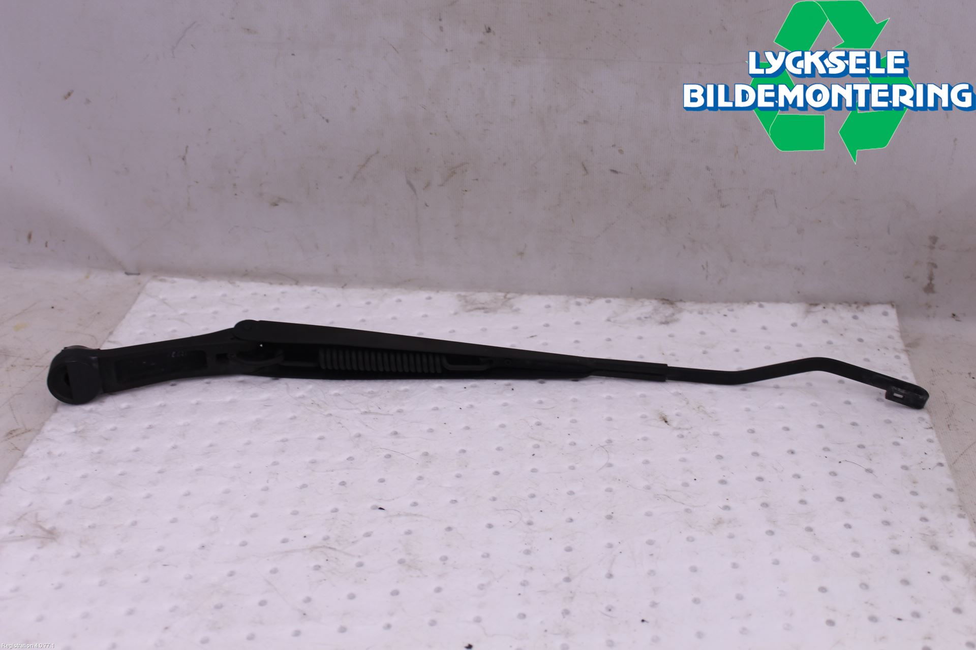 Isuzu D-MAX Torkararm Armar Vindruta