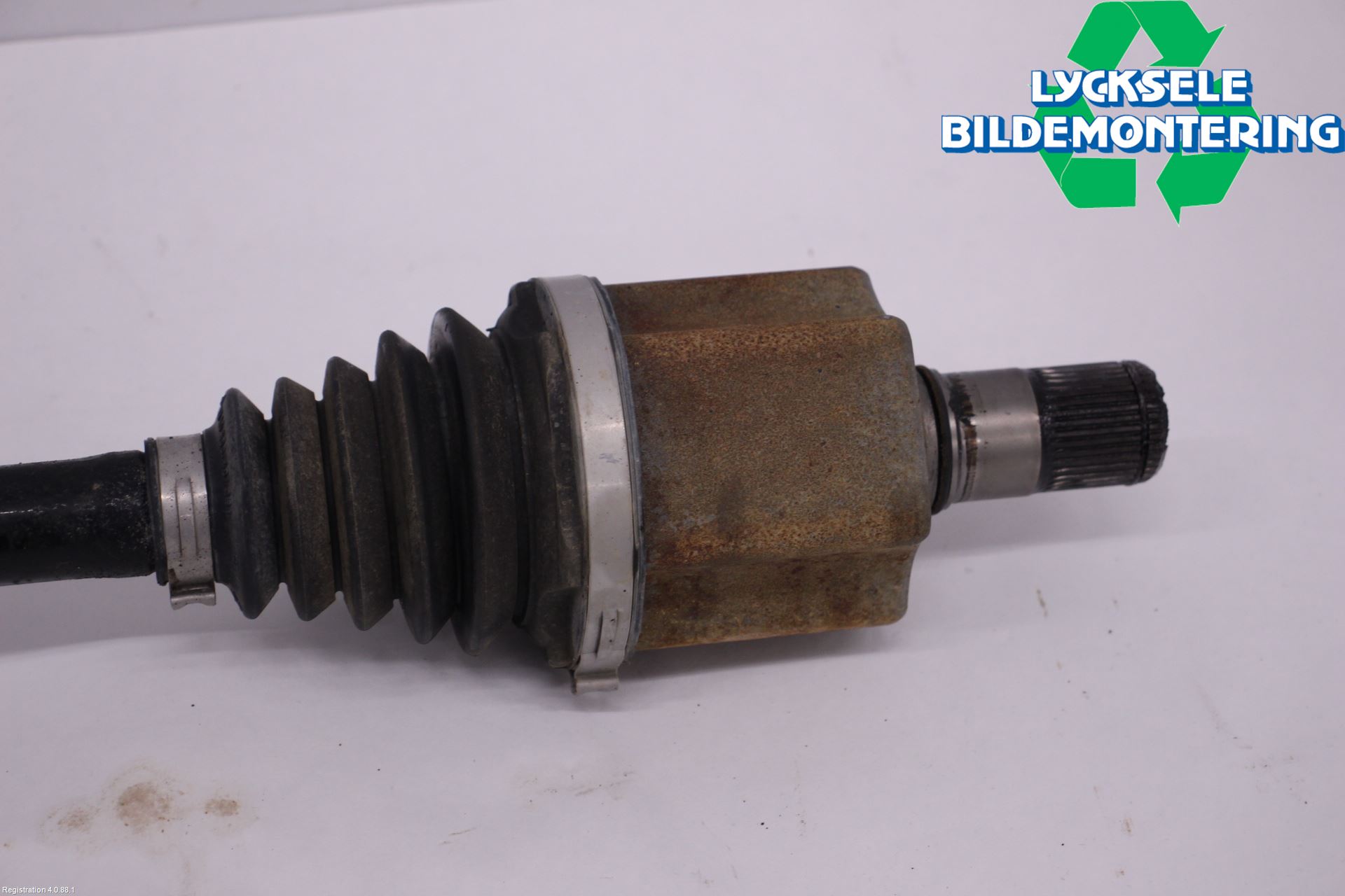 Volkswagen VW T-ROC 18- Drivaxel Fram Vänster