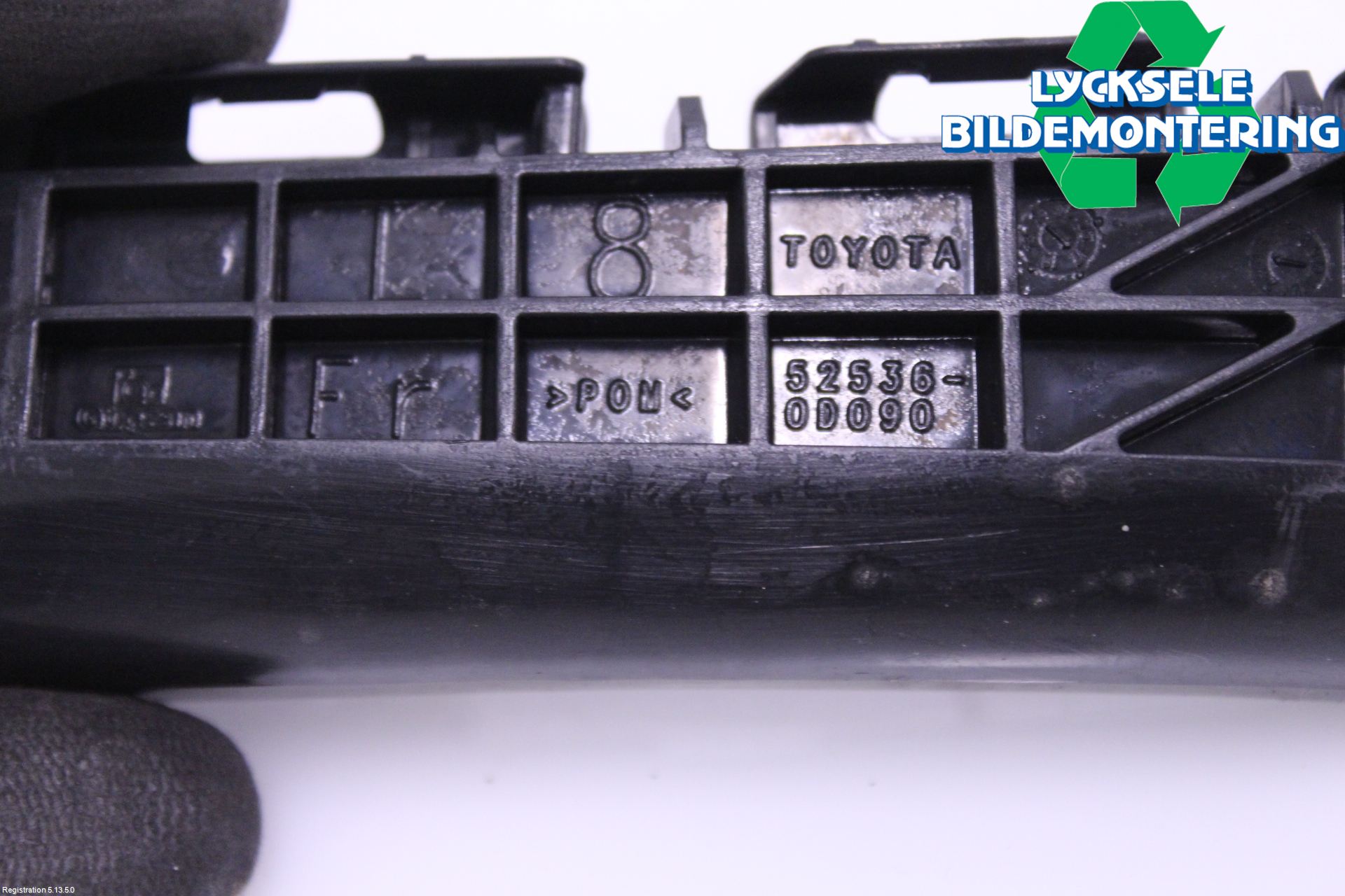 Toyota YARIS XP130 15-20 Stötfångarfäste Fram Vä
