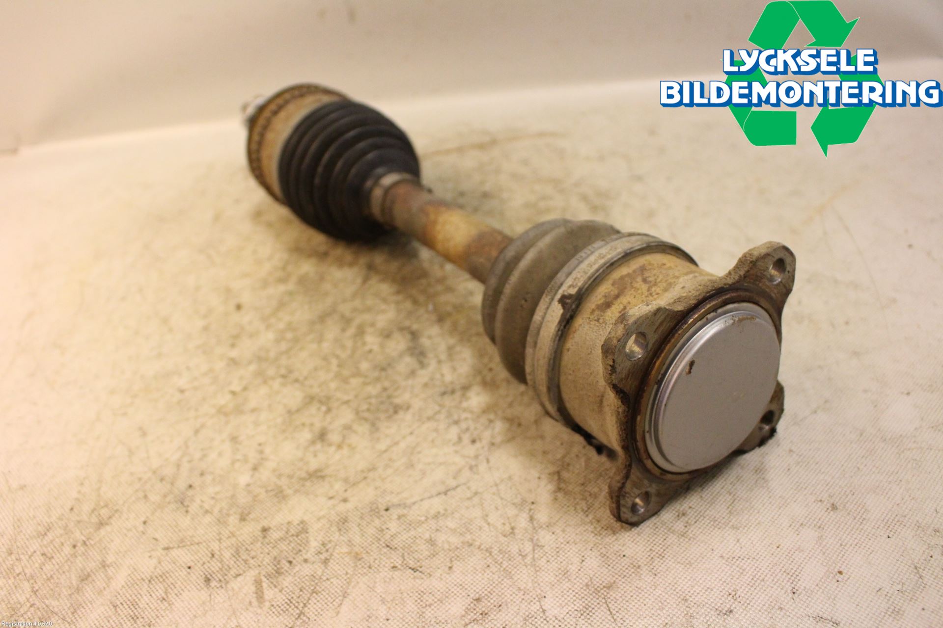 Mitsubishi L200 06-15 Drivaxel Fram Höger