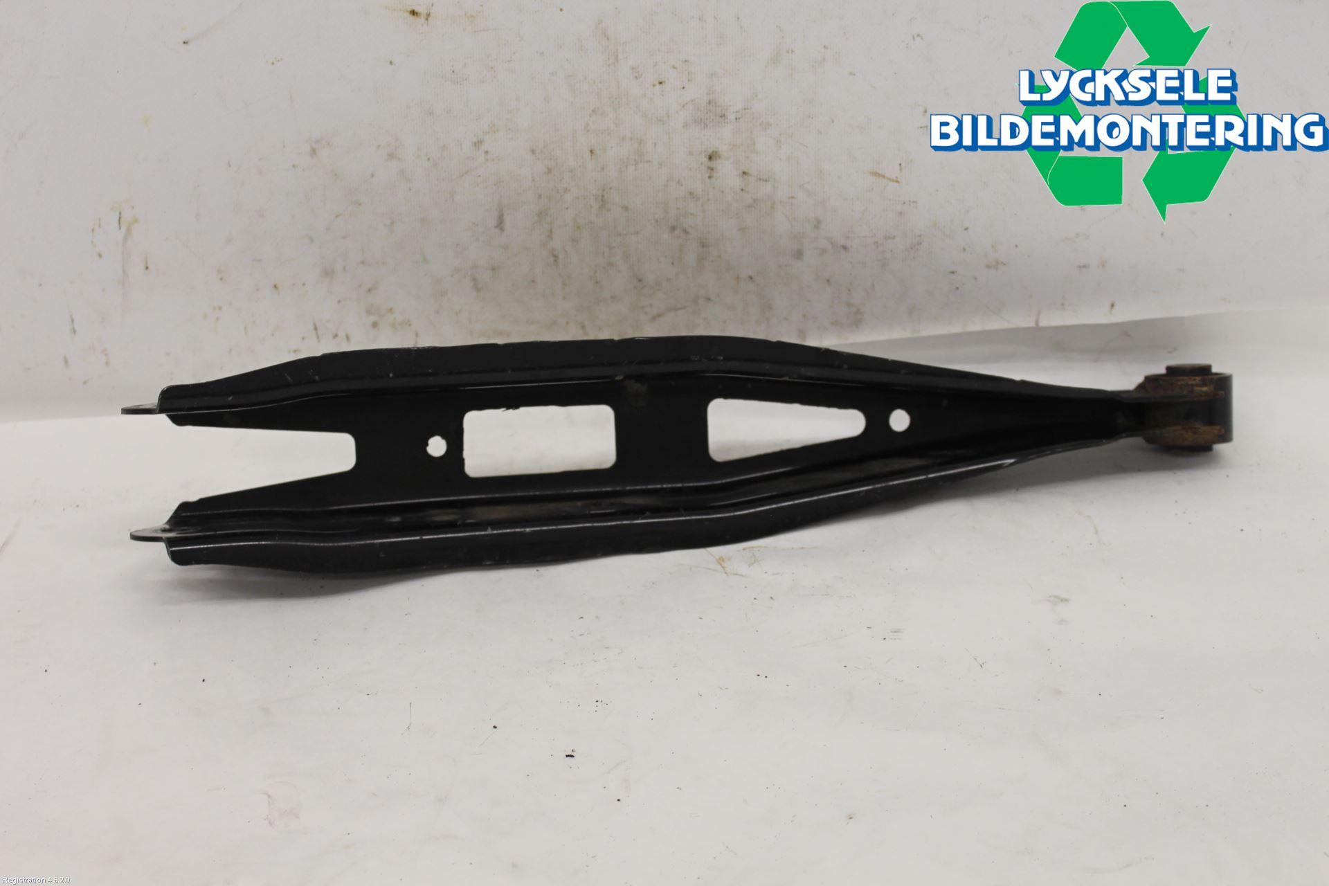 Subaru OUTBACK 21- Bärarm Bak Vänster