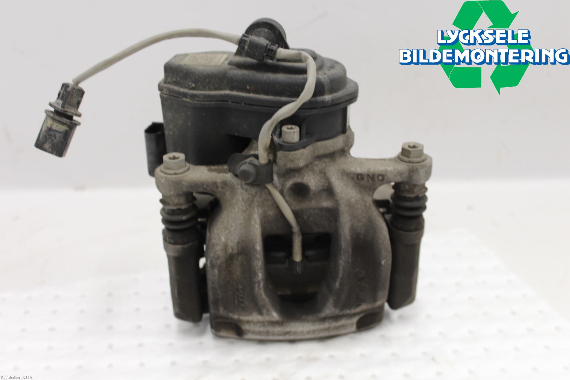 Audi A6 F2/C8 19- Bromsok Bak Höger