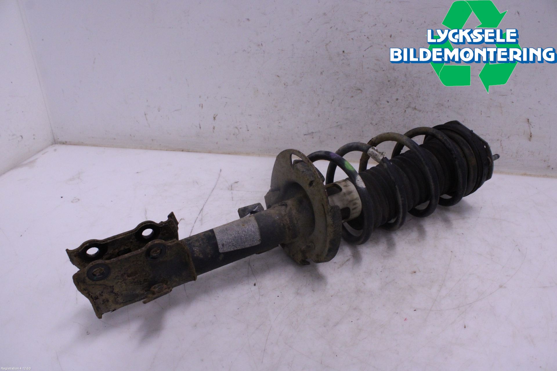 Ford KA+ 16-20 Fjäderben Fram Vänster