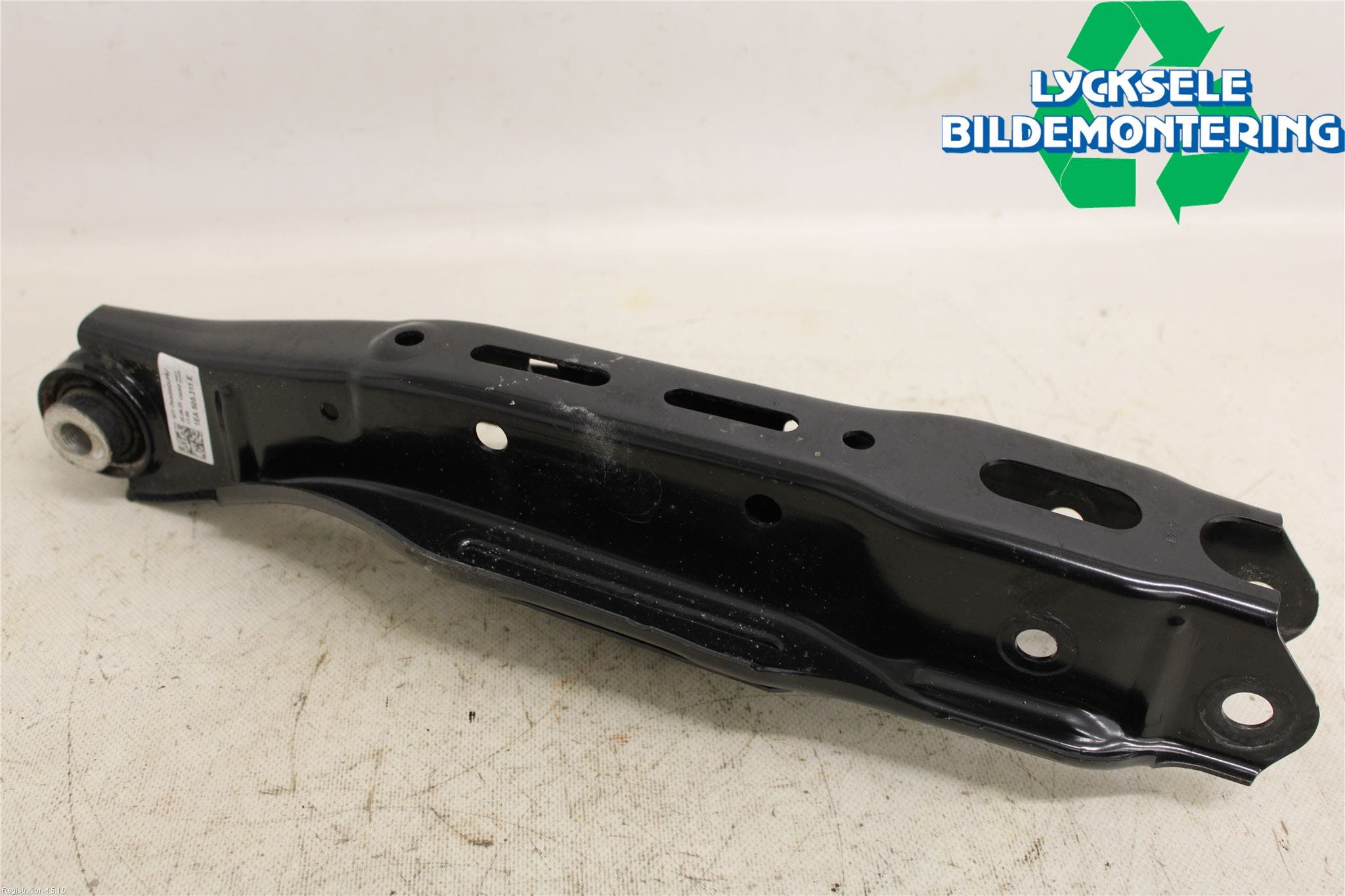 Skoda ENYAQ iV 21- Bärarm Bak Vä-Hö