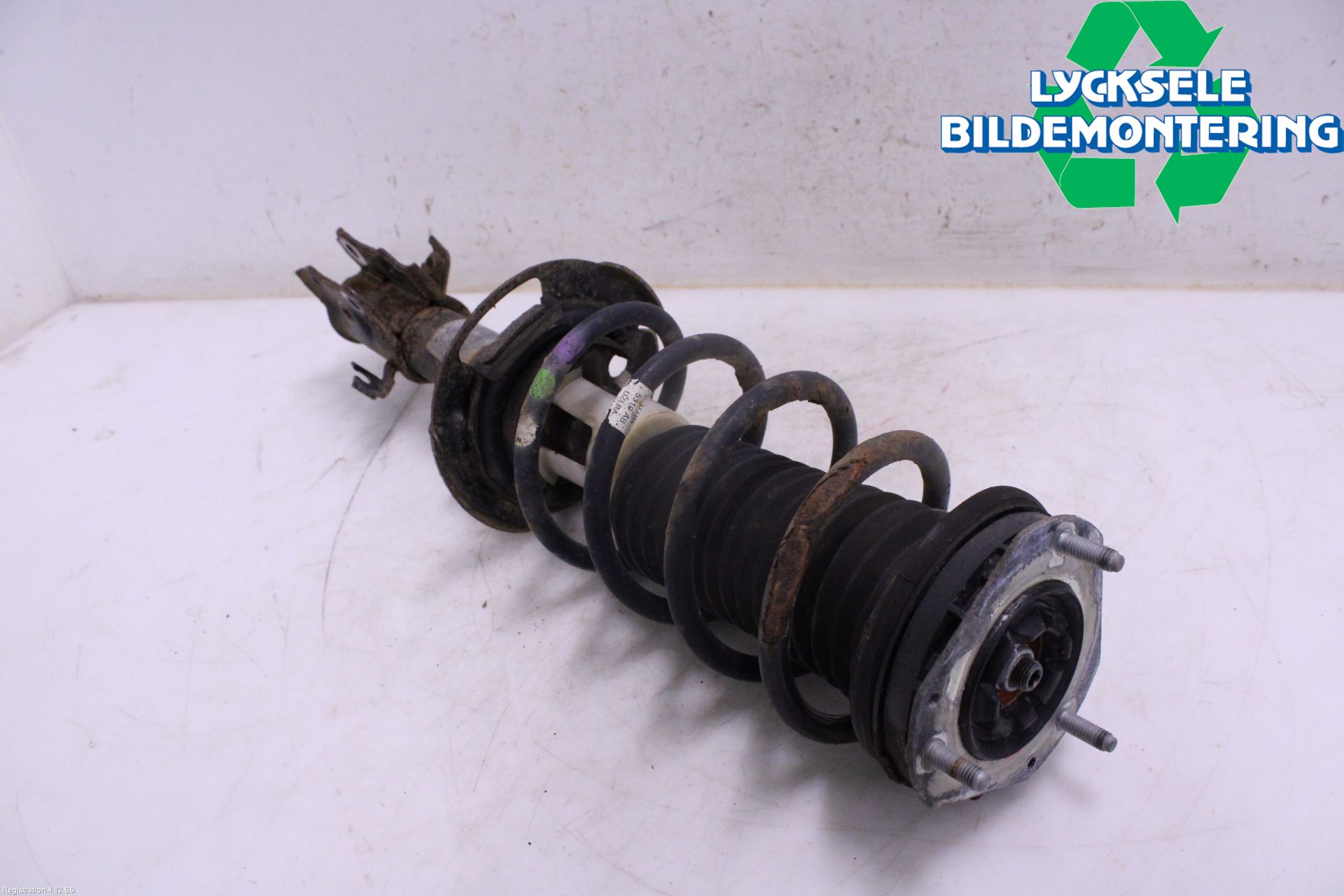 Ford KA+ 16-20 Fjäderben Fram Höger